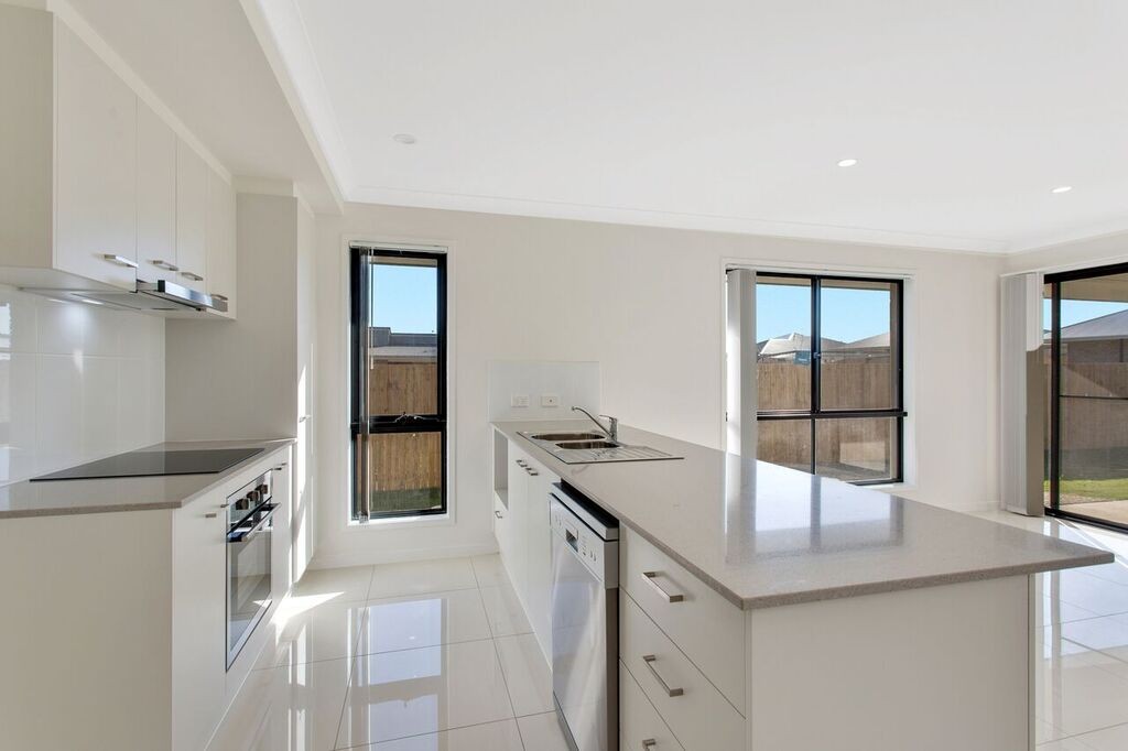 1/27 Harrow Street, Cambooya, QLD 4358