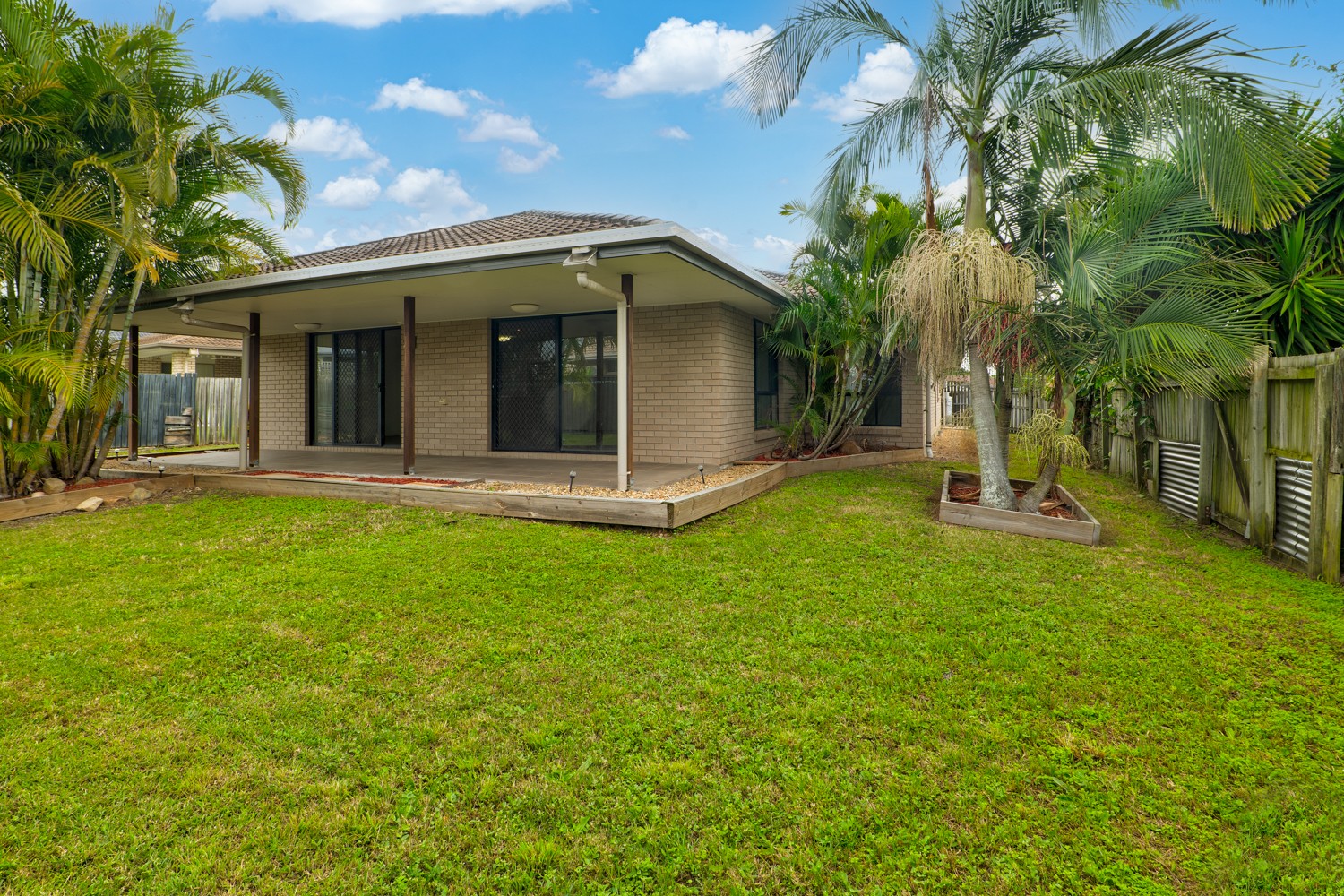 11 Sea Eagle Drive, Lowood, QLD 4311