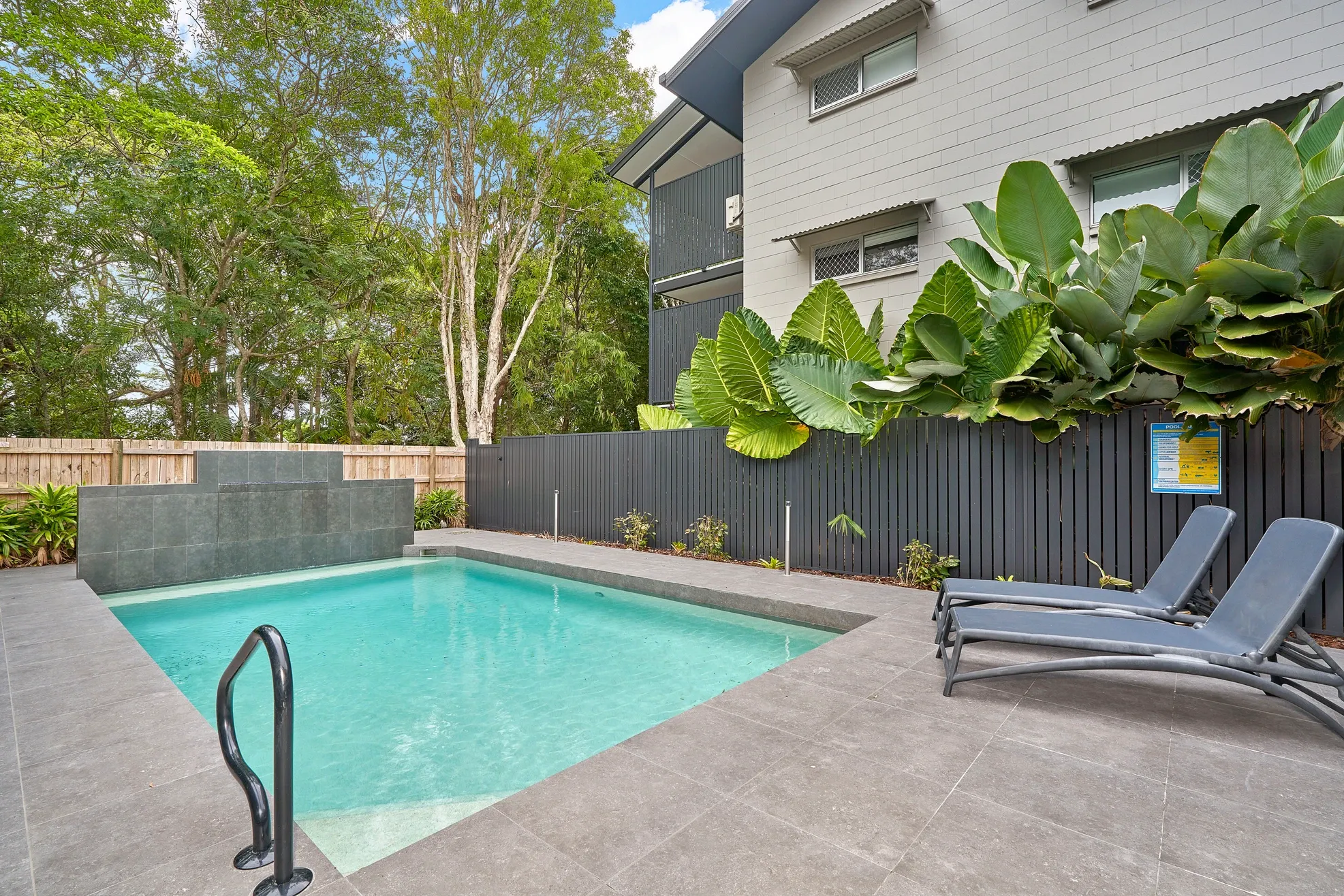 31/16-20 Faculty Close — photo from Ray White Cairns