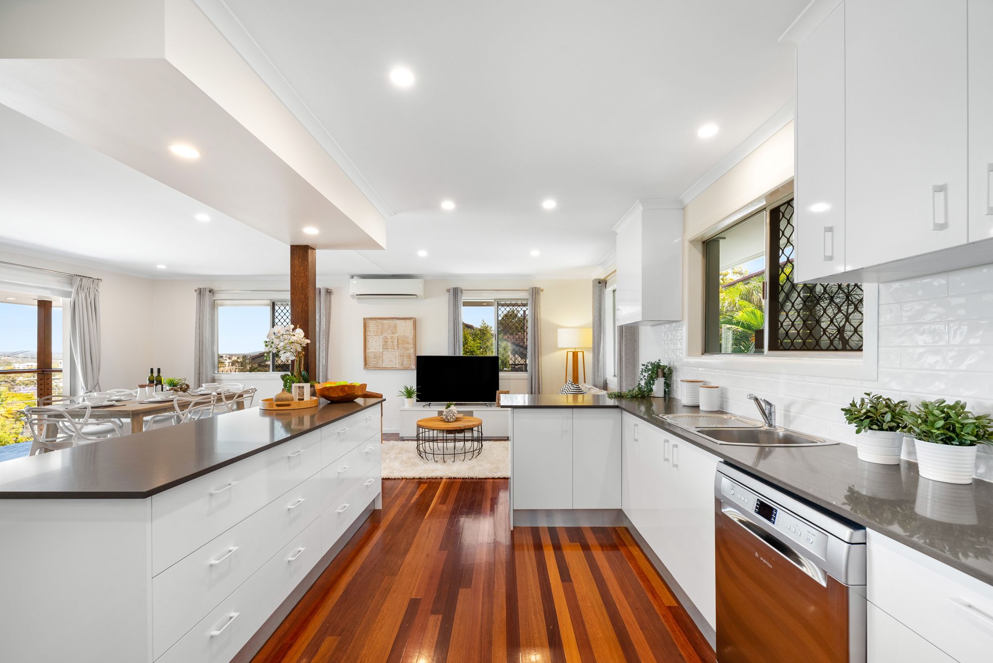 73 Granby Street, Upper Mount Gravatt, QLD 4122