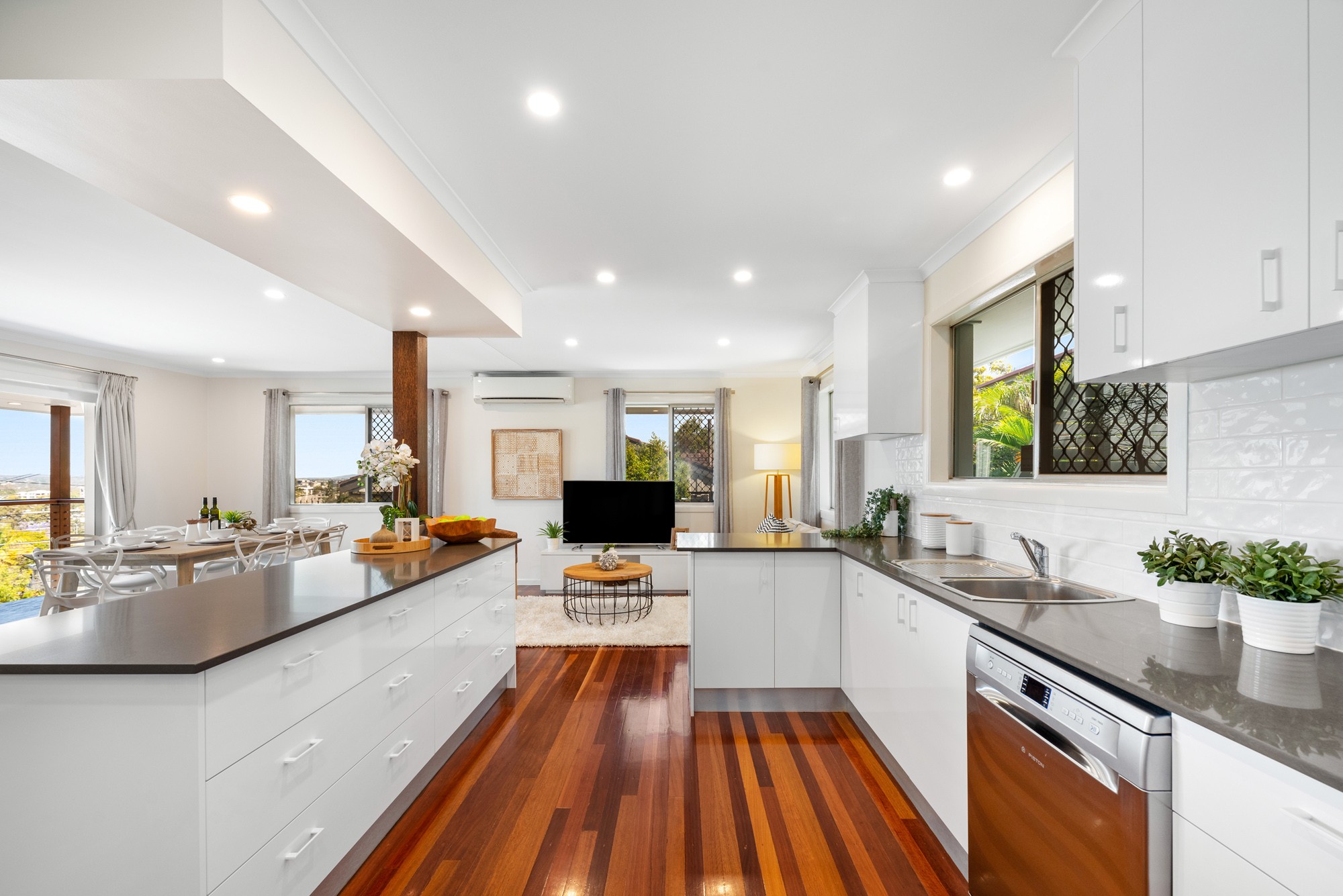 73 Granby Street, Upper Mount Gravatt, QLD 4122