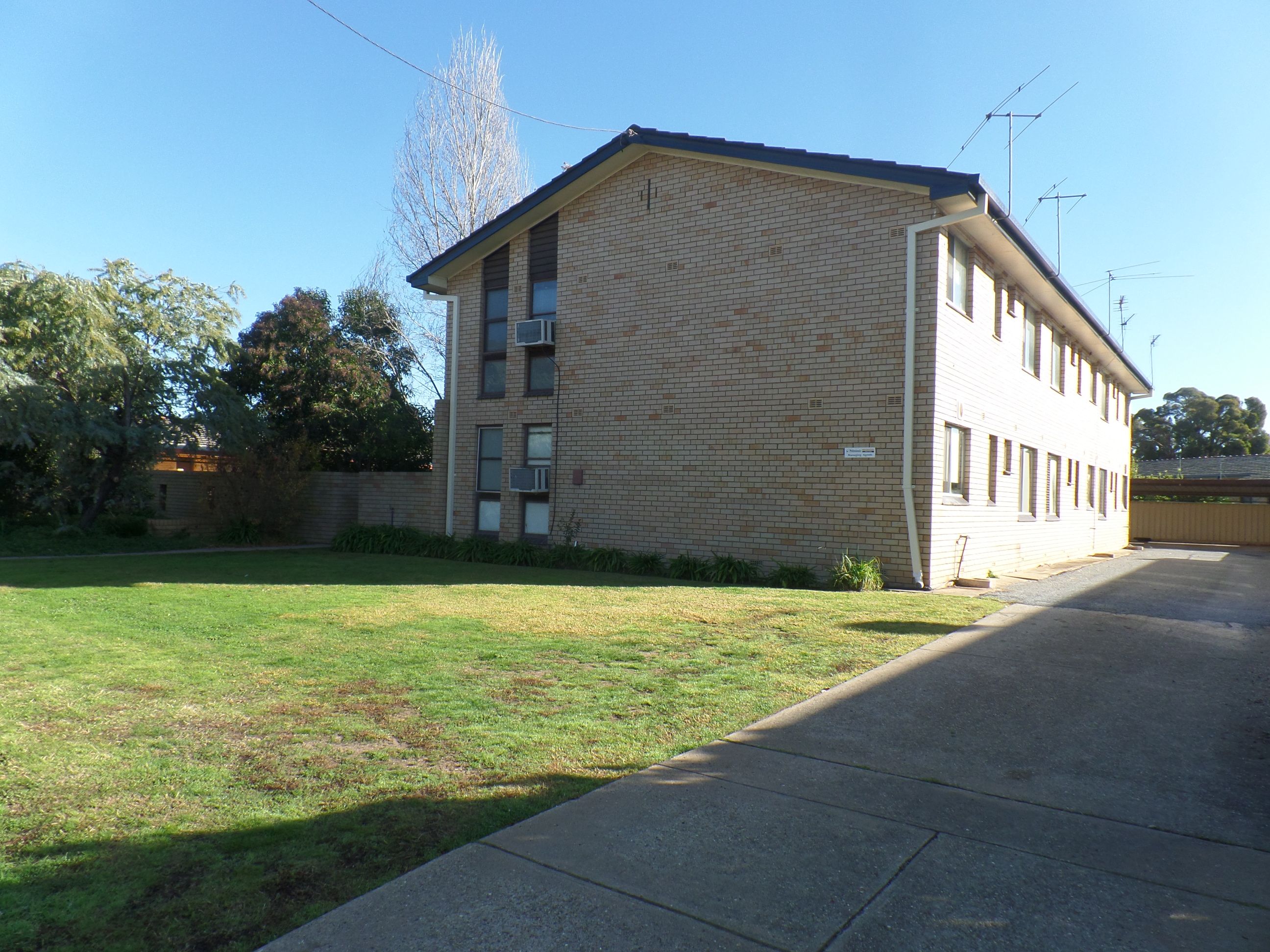 2/241 Kincaid Street, Wagga Wagga, NSW 2650