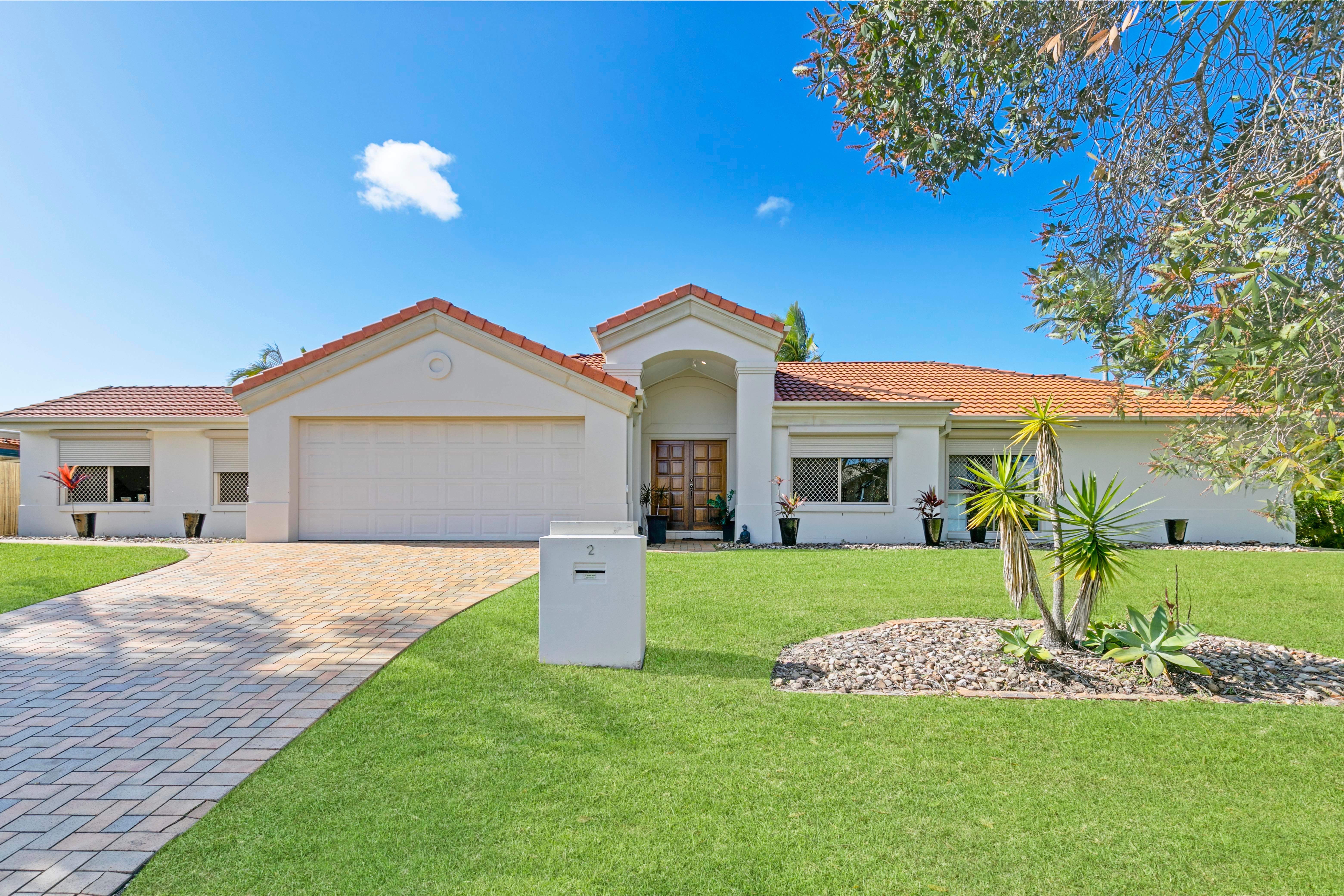 2 Boccaccio Court, Mountain Creek QLD 4557