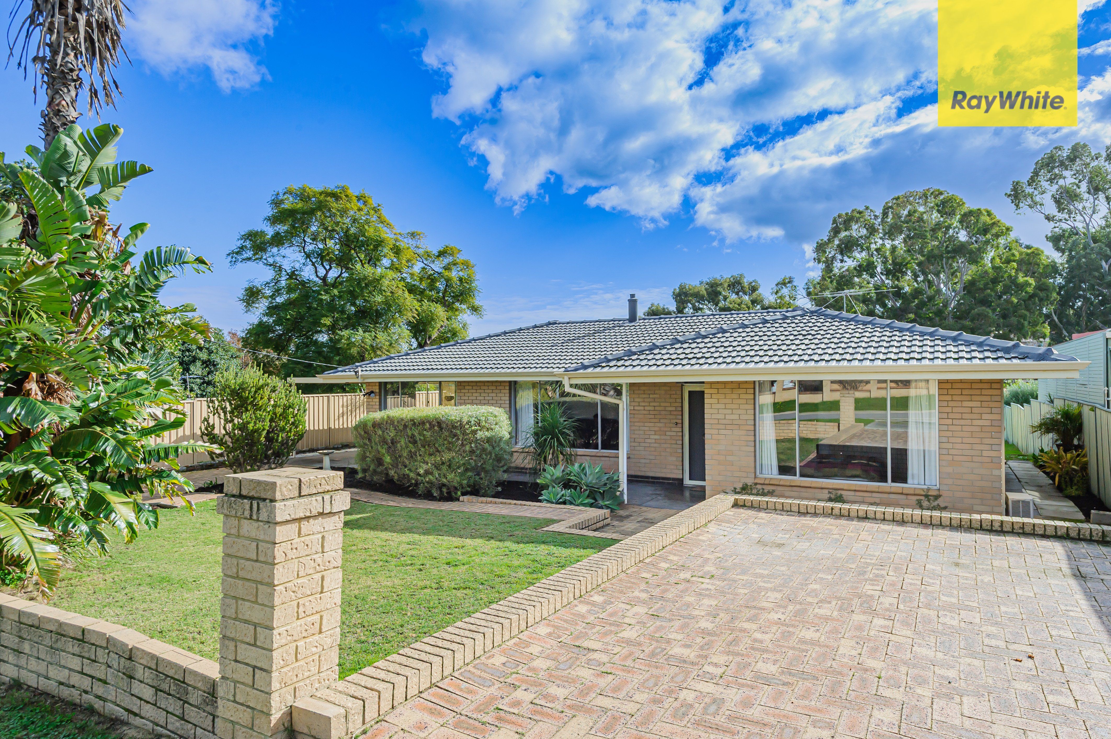 3 Churchill Drive, Swan View, WA 6056