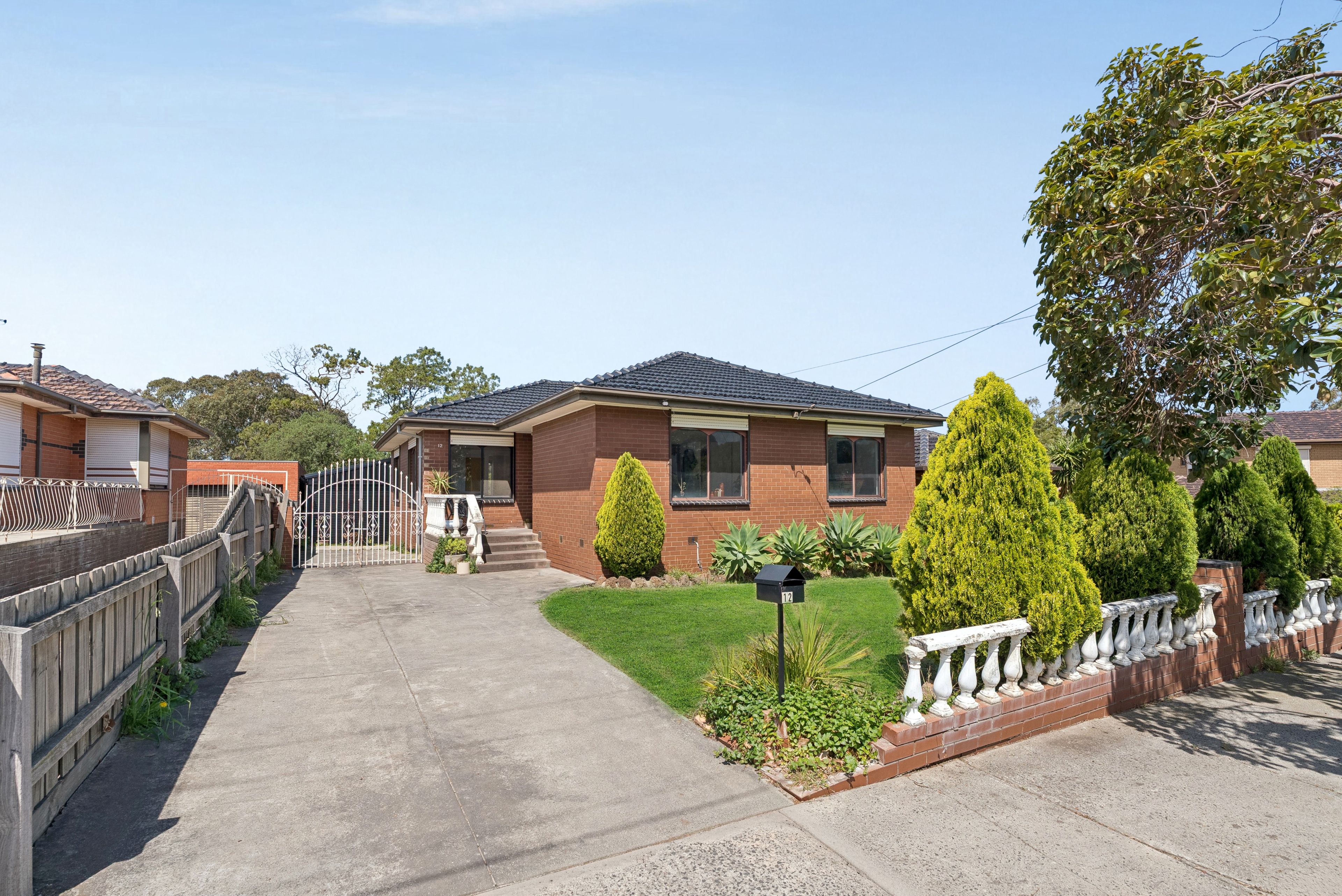 12 Mountbatten Court , Reservoir VIC 3073