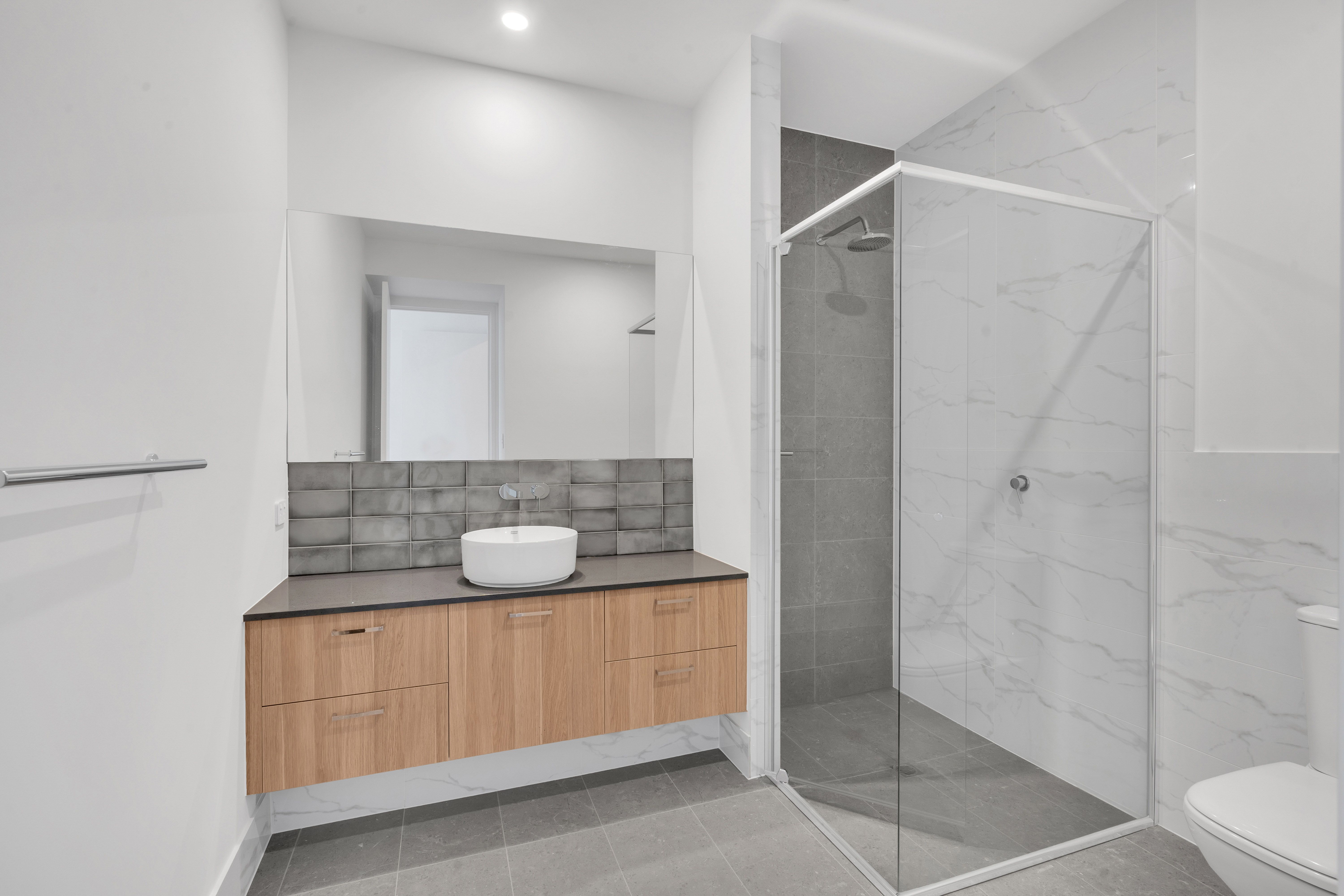 18 London Road — photo 9 of 16