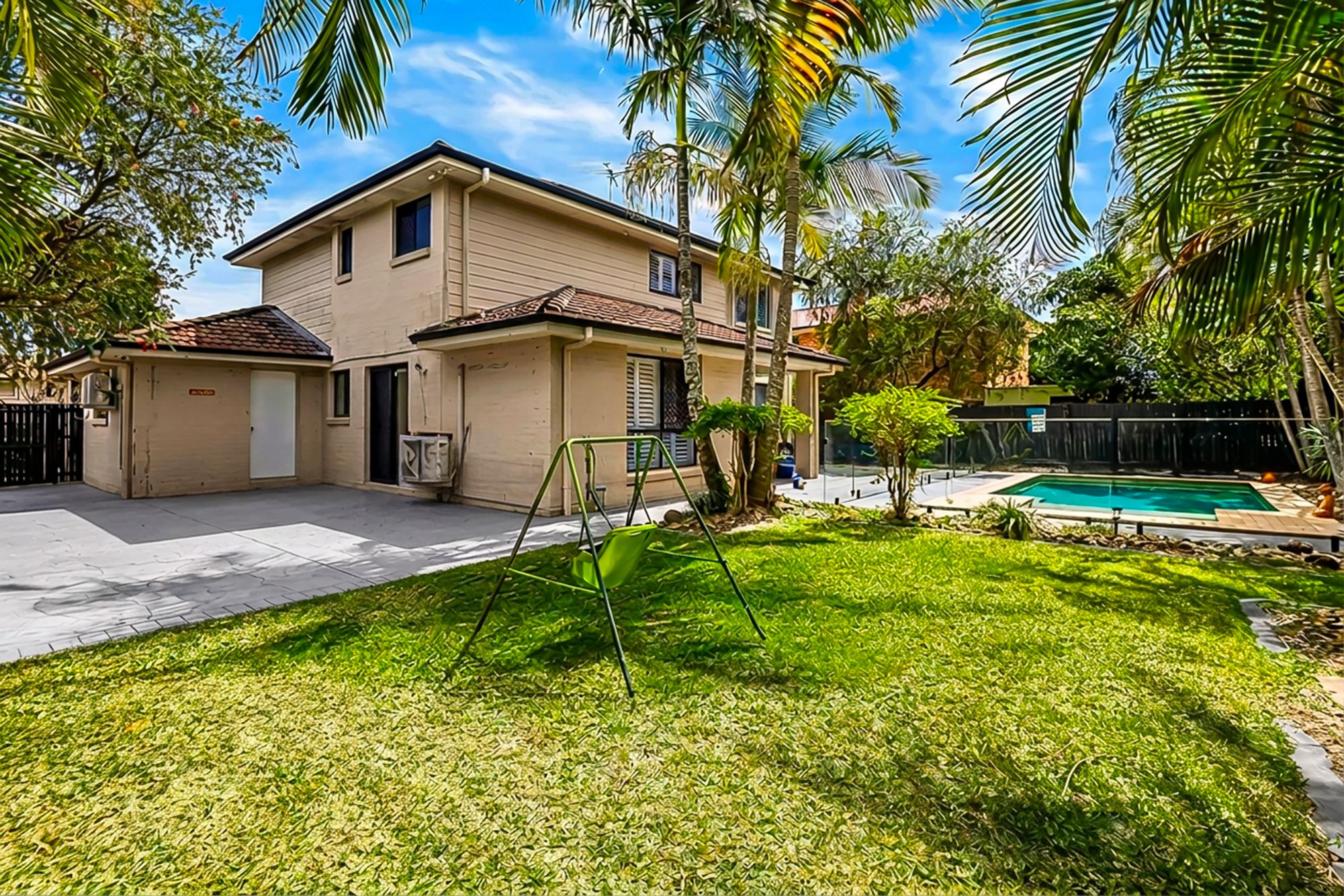 21 Karajini Crescent — photo 17 of 17