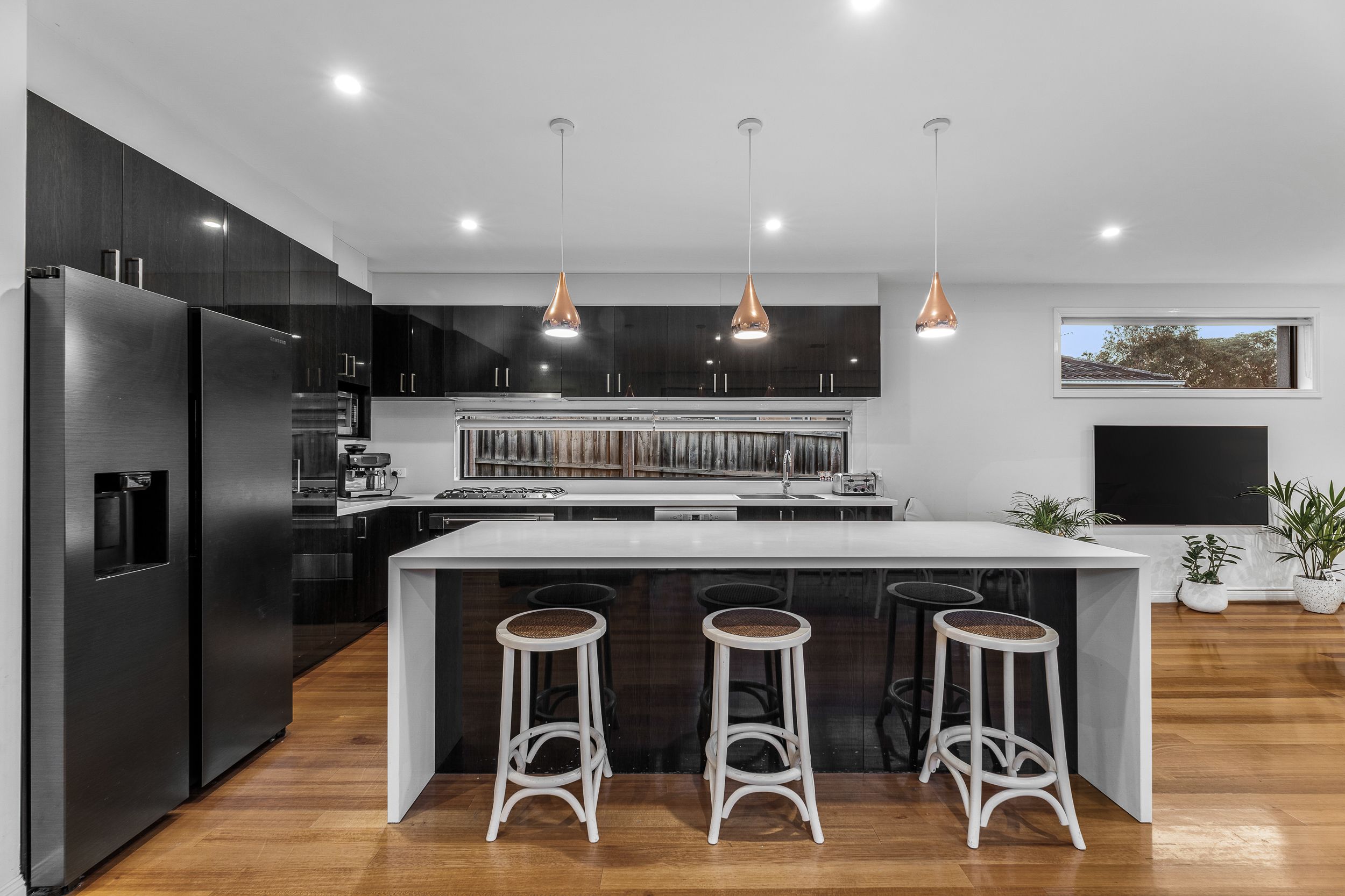 1/45 Peter Street — photo 4 of 17