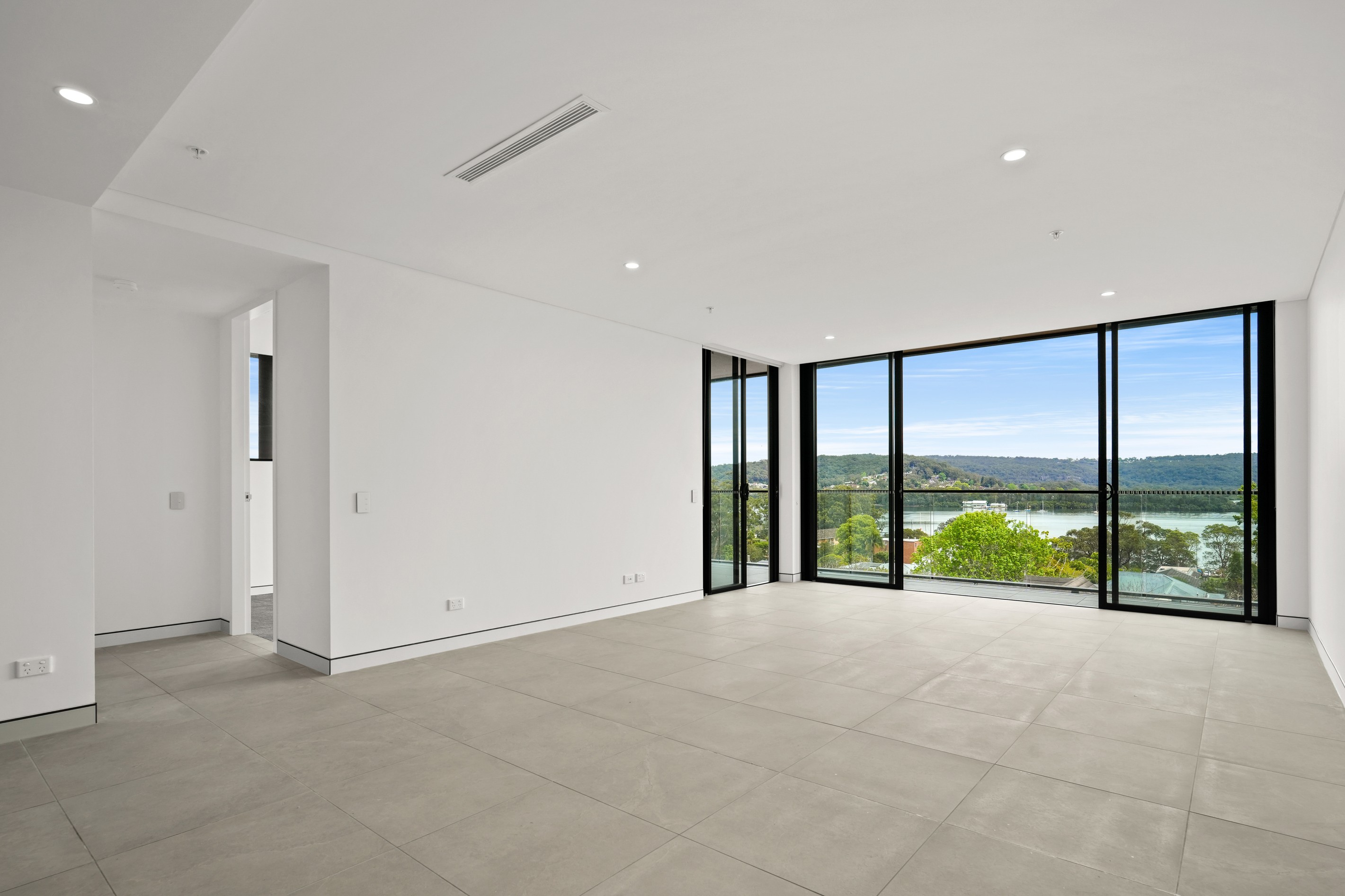 306/179 Albany Street, Point Frederick, NSW 2250