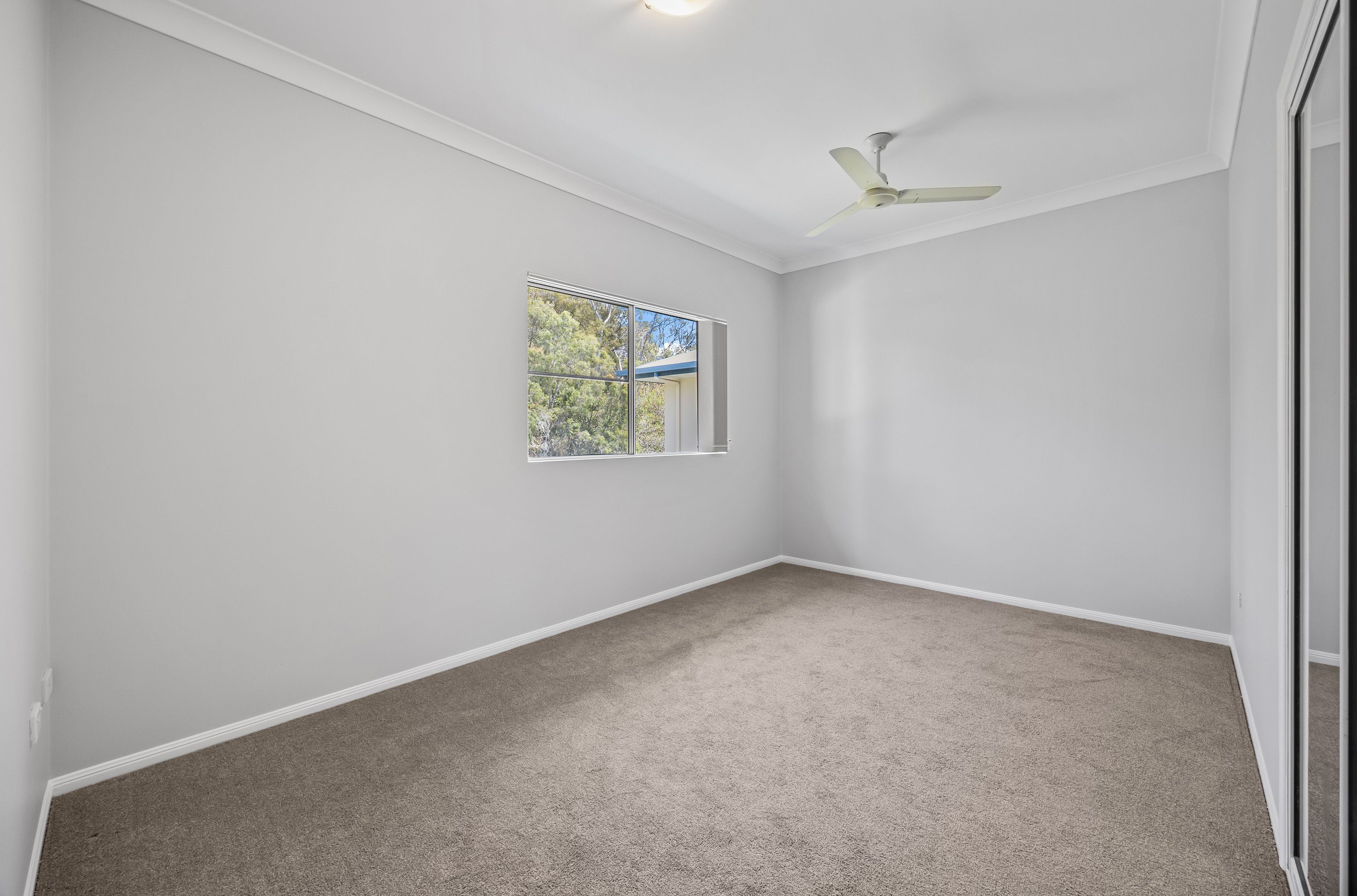 8/7 Pacific Court — photo 8 of 11
