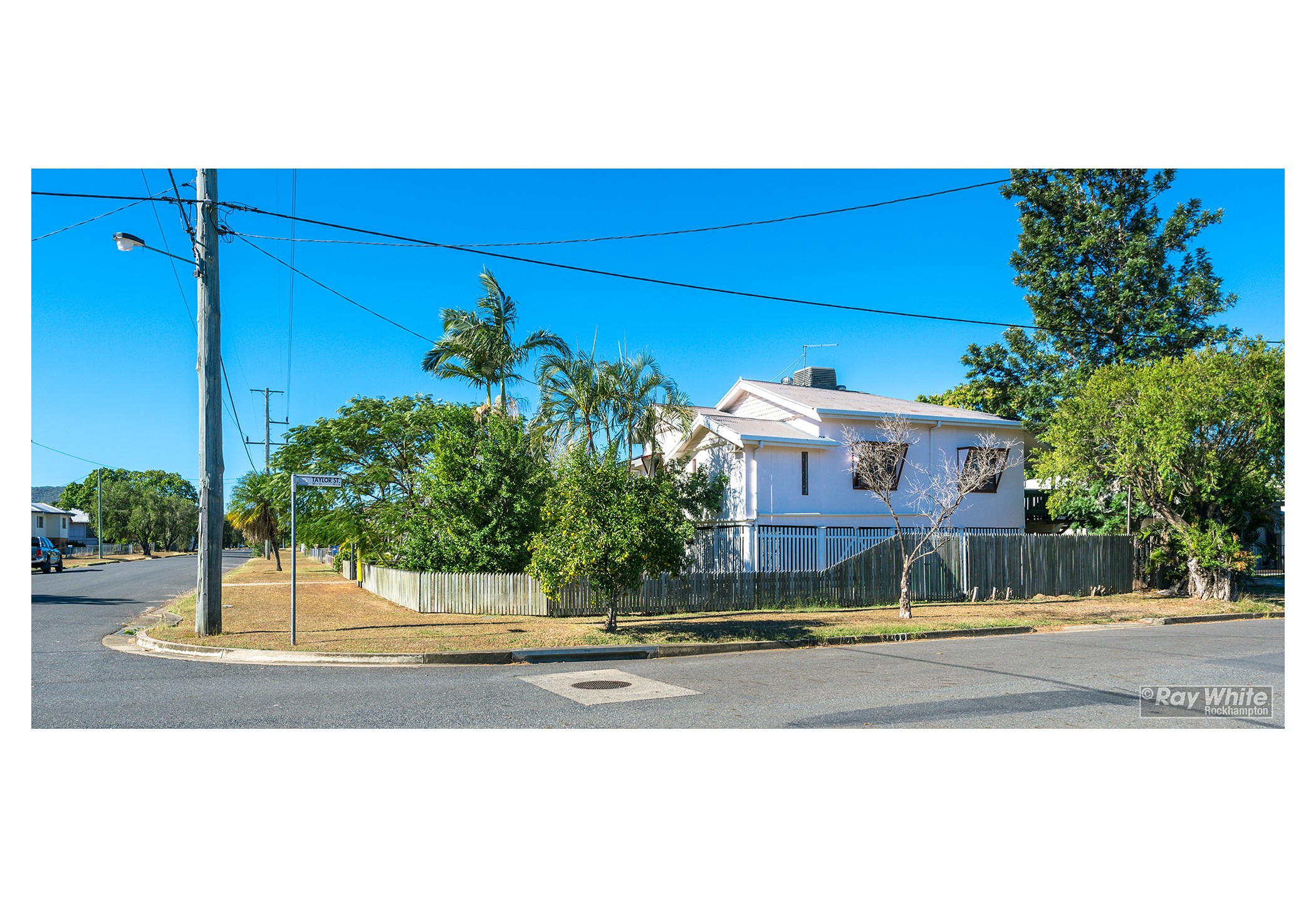 2 Medcraf Street, Park Avenue, QLD 4701