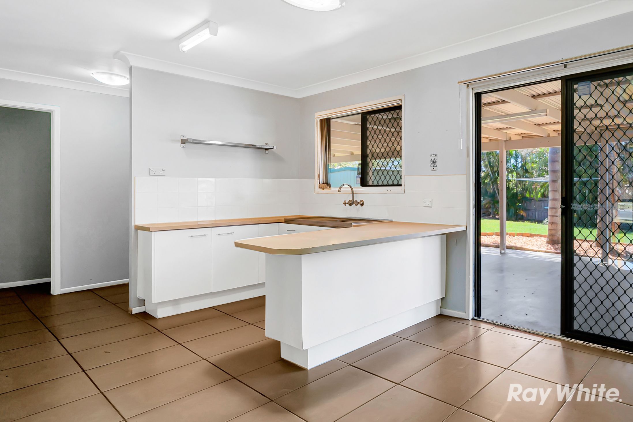 44 Ironwood Street, Crestmead, QLD 4132