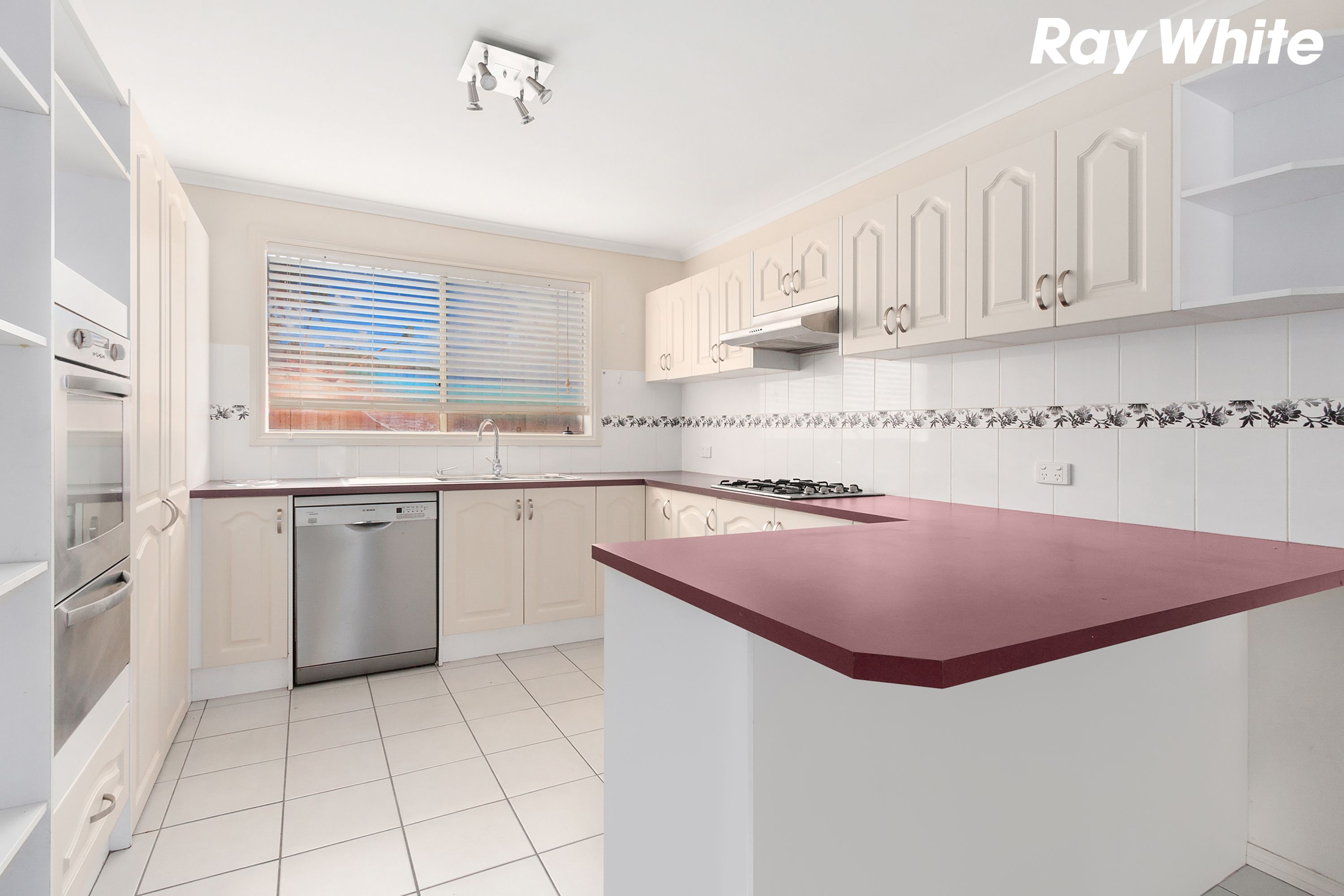 10 Mikasa Place, Pakenham, VIC 3810