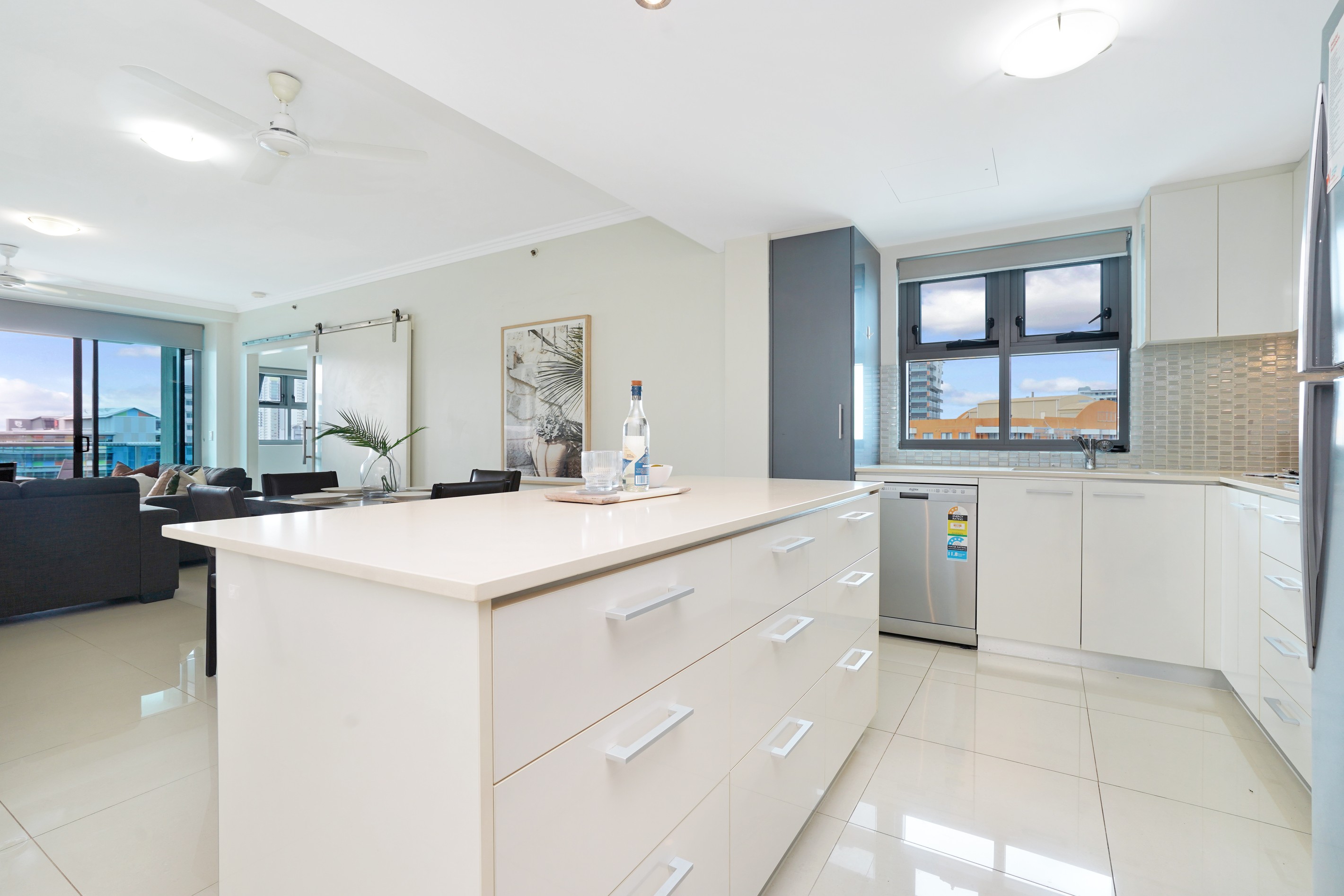 911/102 Esplanade, DARWIN CITY, NT 0800