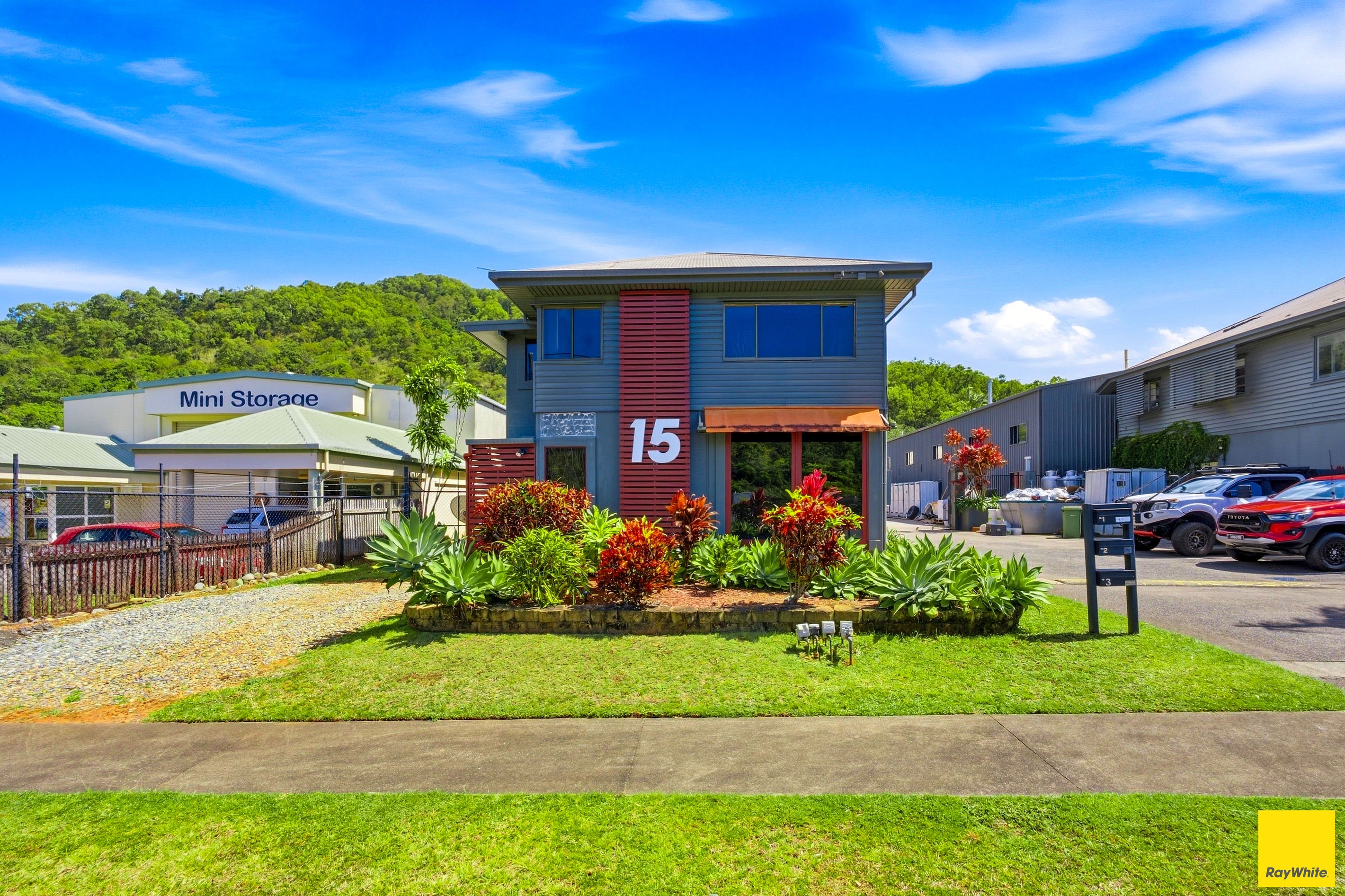 15 Johnston Street, Stratford, QLD 4870