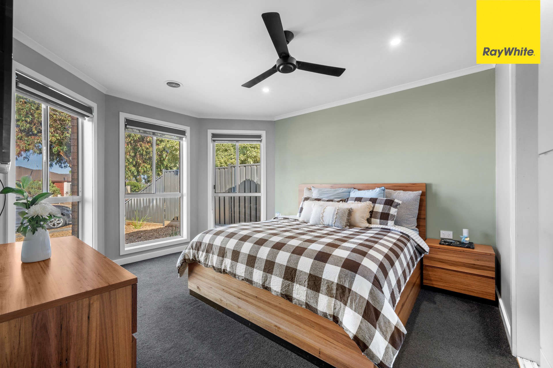 65 Dunvegan Drive, Kurunjang, VIC 3337