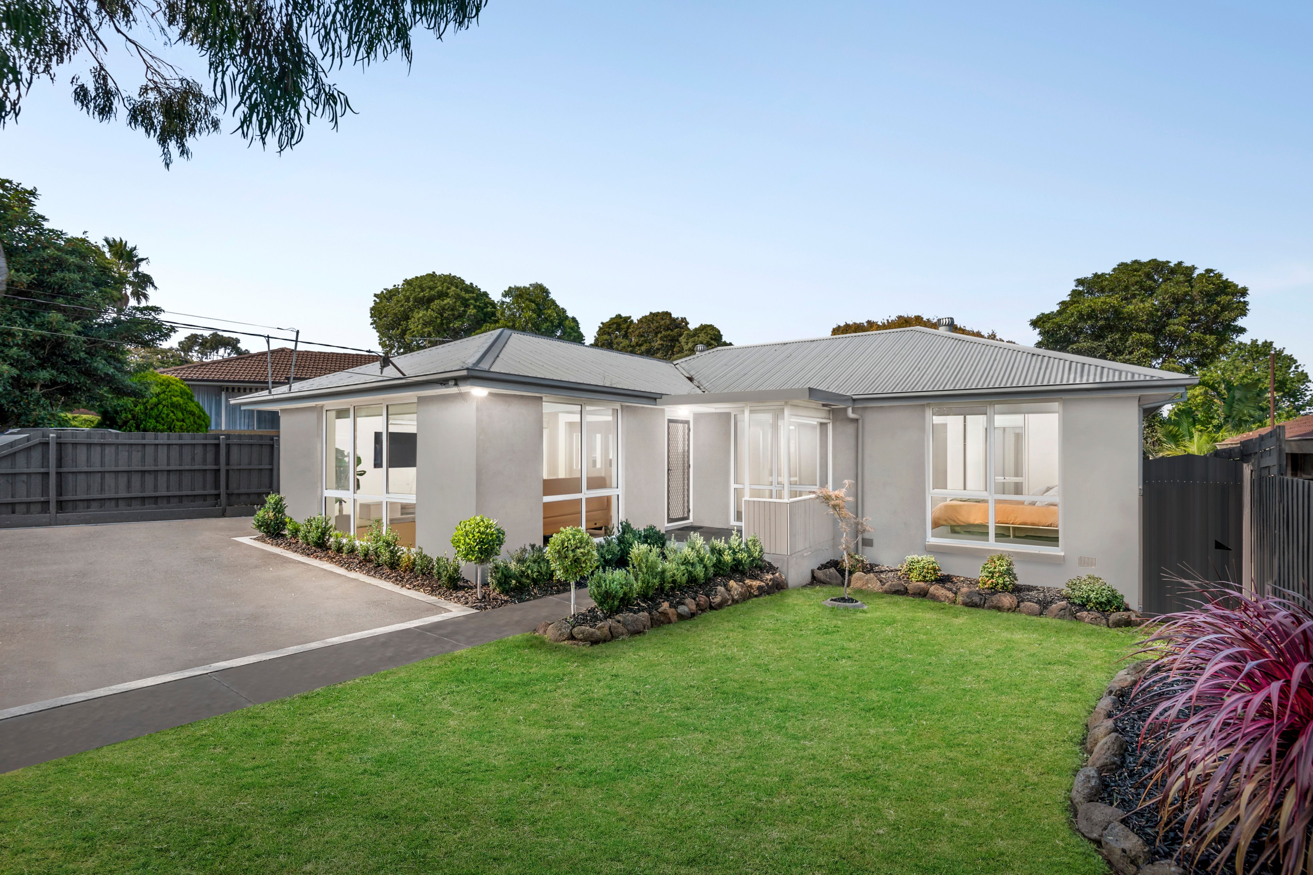 14 Milford Crescent, Frankston VIC 3199