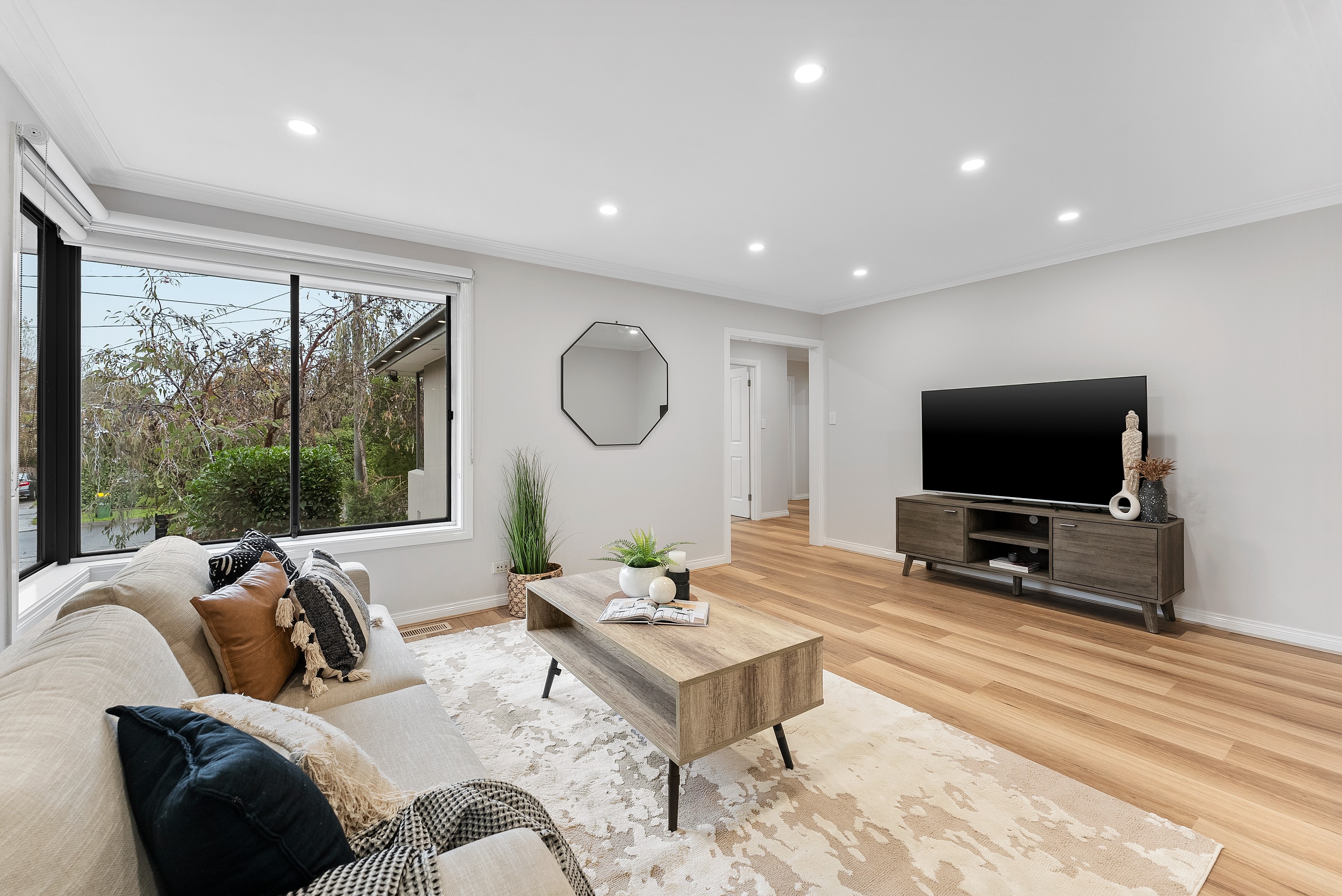 5 Collins Close, Scoresby, VIC 3179