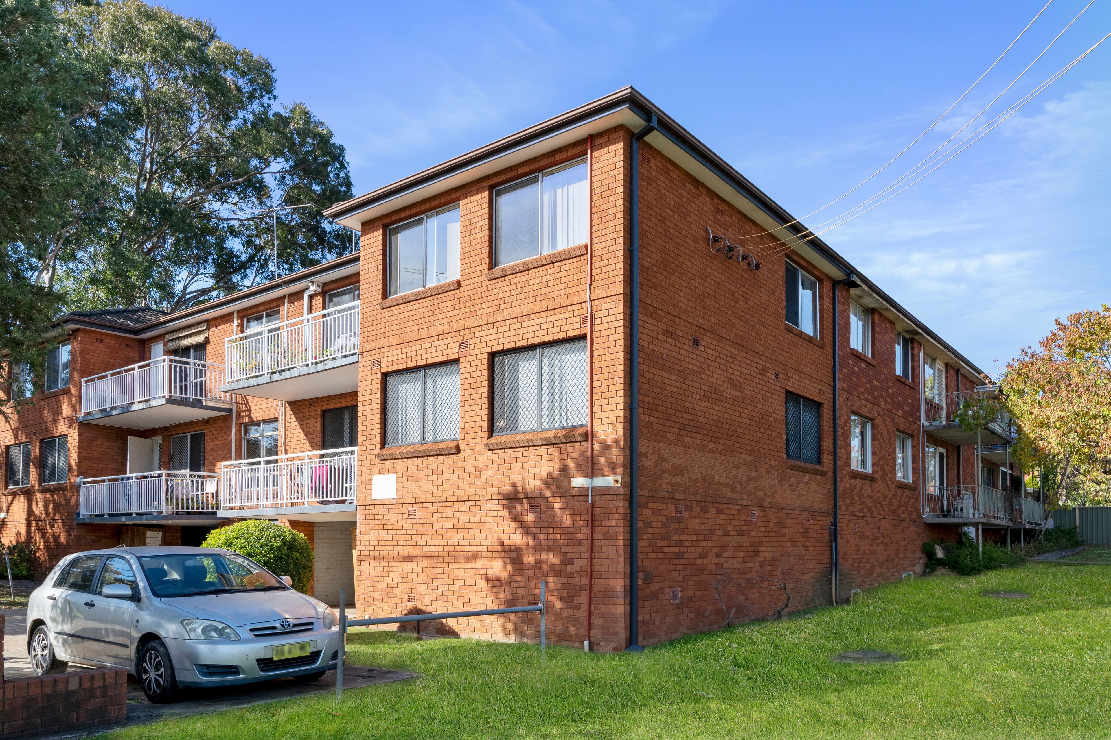 10/2-4 Foreman Street, Glenfield, NSW 2167