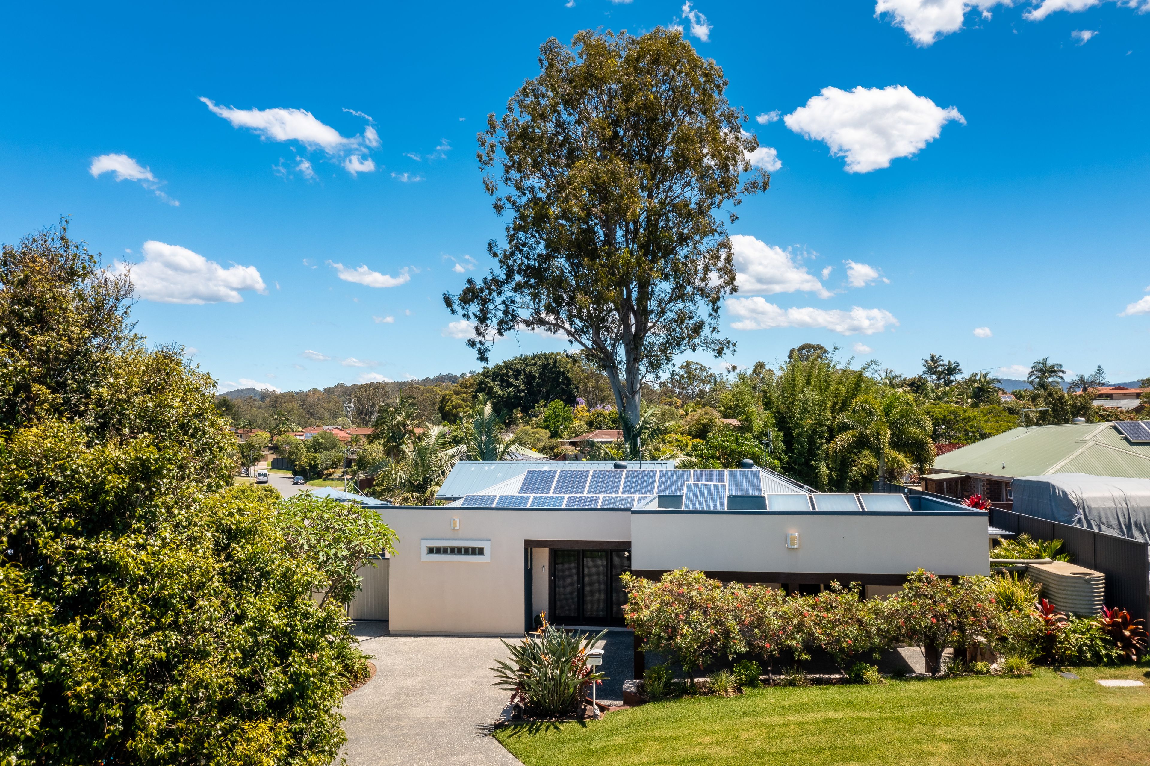 8 Soma Court, Mudgeeraba, QLD 4213