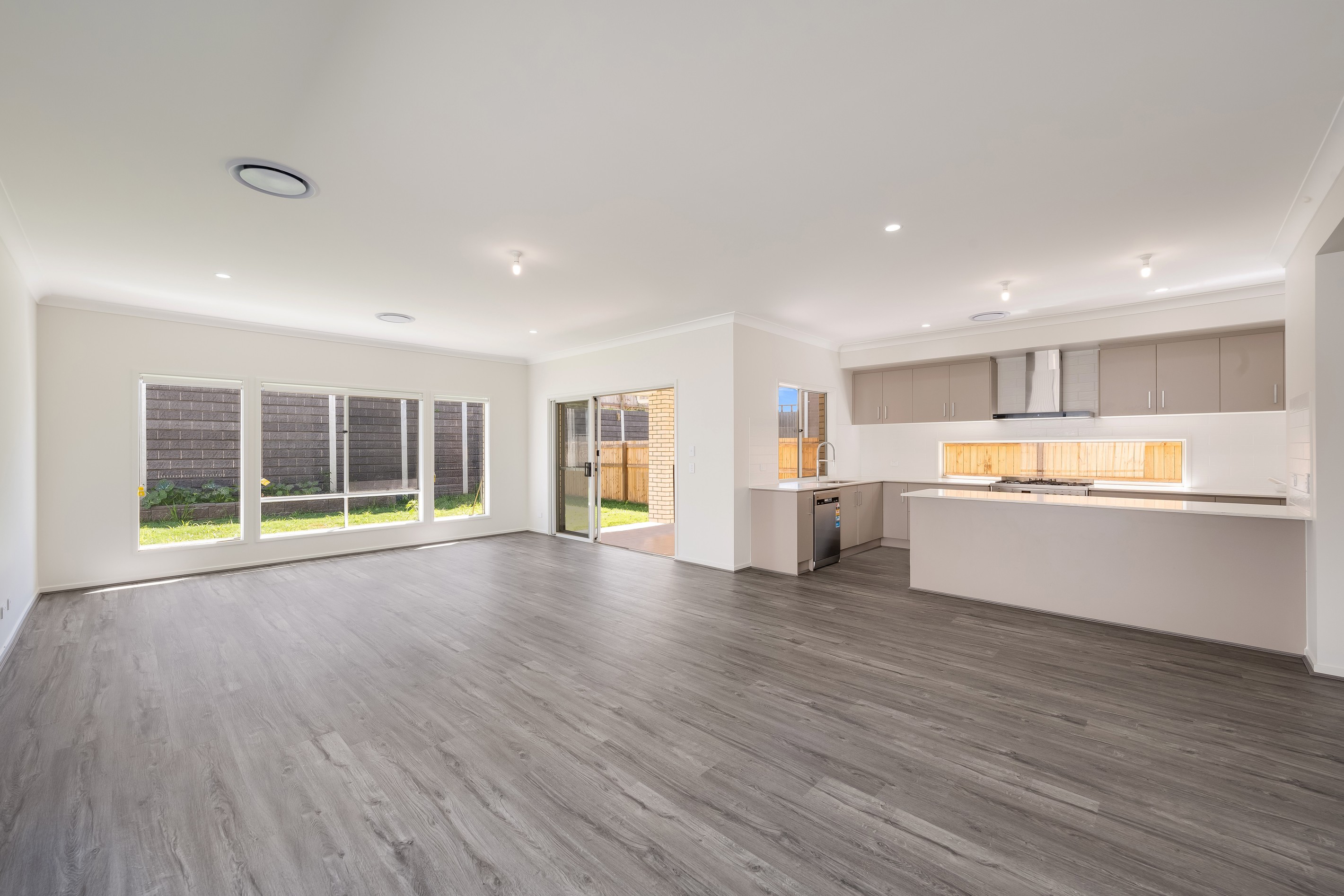 103 Bayliss Road, South Ripley, QLD 4306