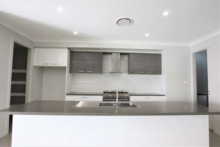 4 Dowie Drive, Claymore, NSW 2559