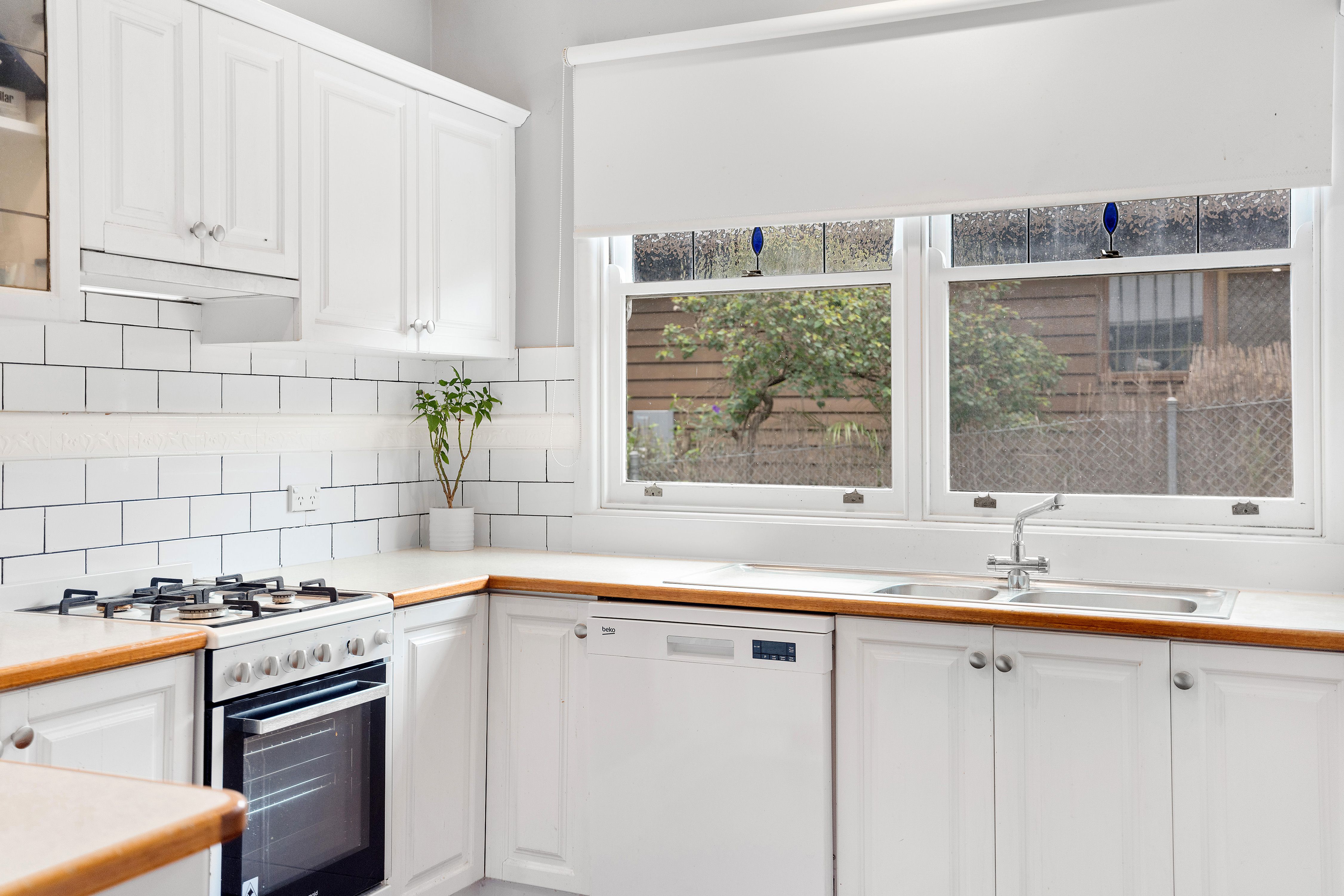 8 Dorset Road — photo 10 of 20