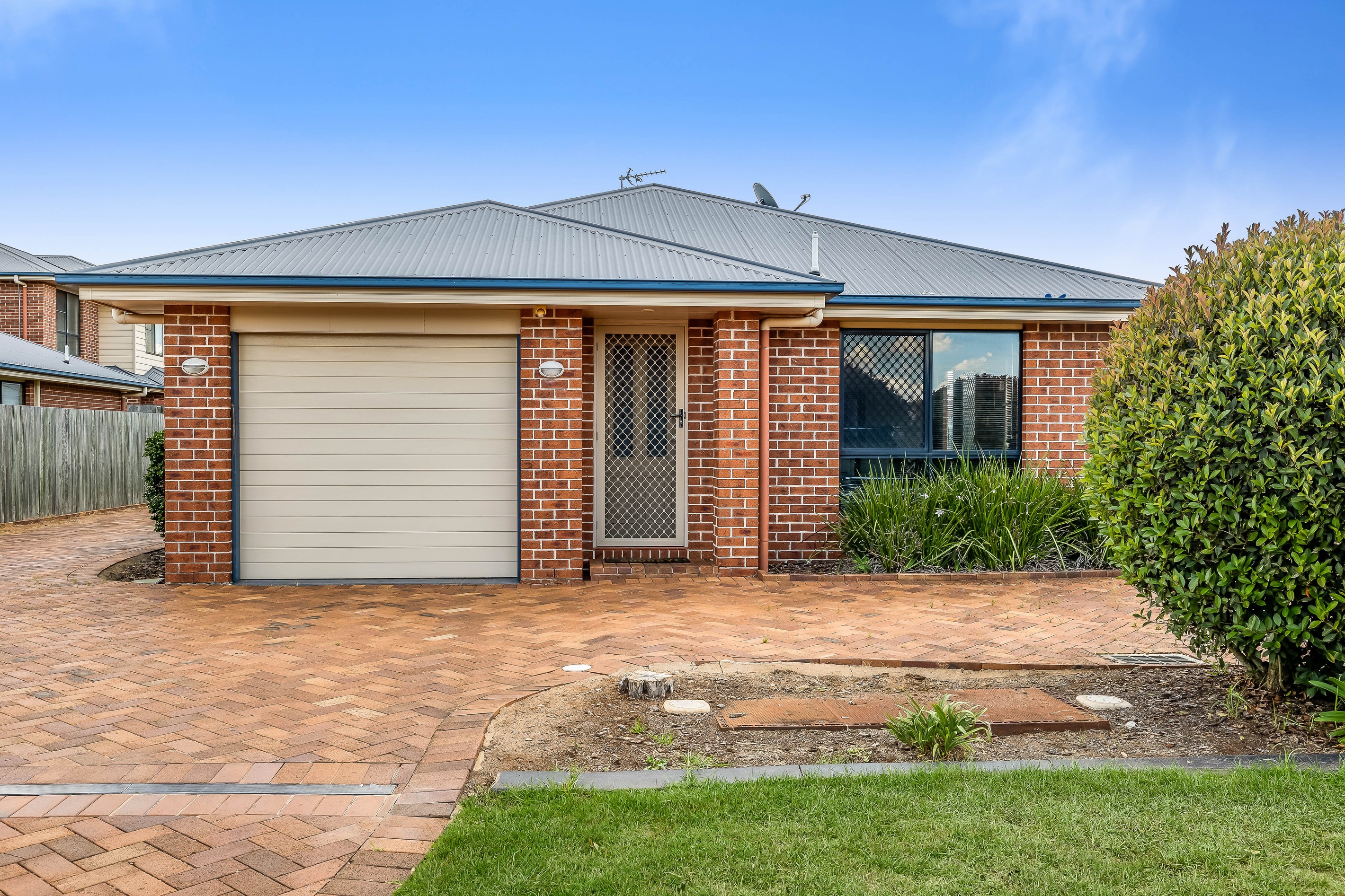 Unit 1/87 Kearney Street, Kearneys Spring, QLD 4350