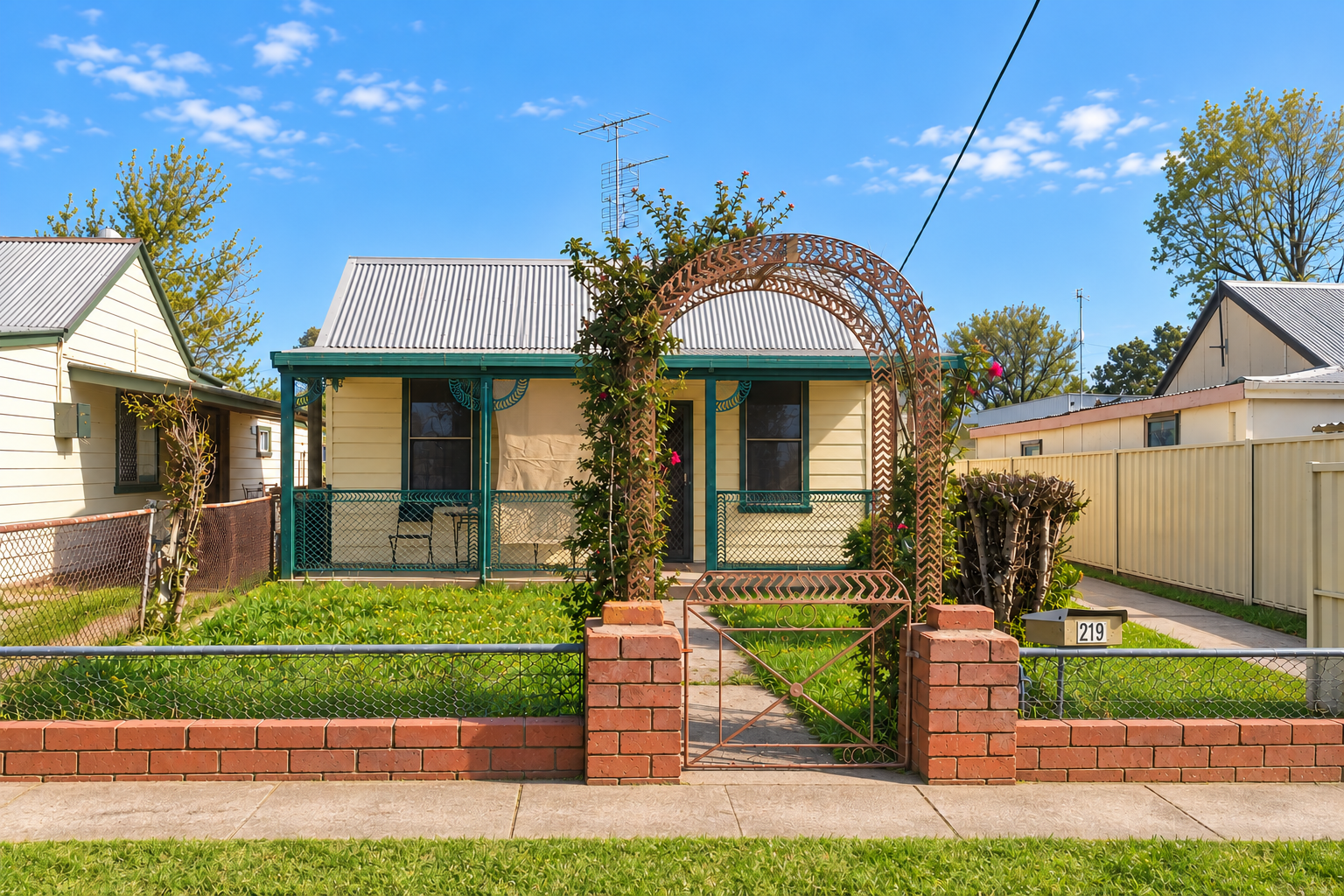 29 Gobolion Street — photo from Ray White Rural Dubbo