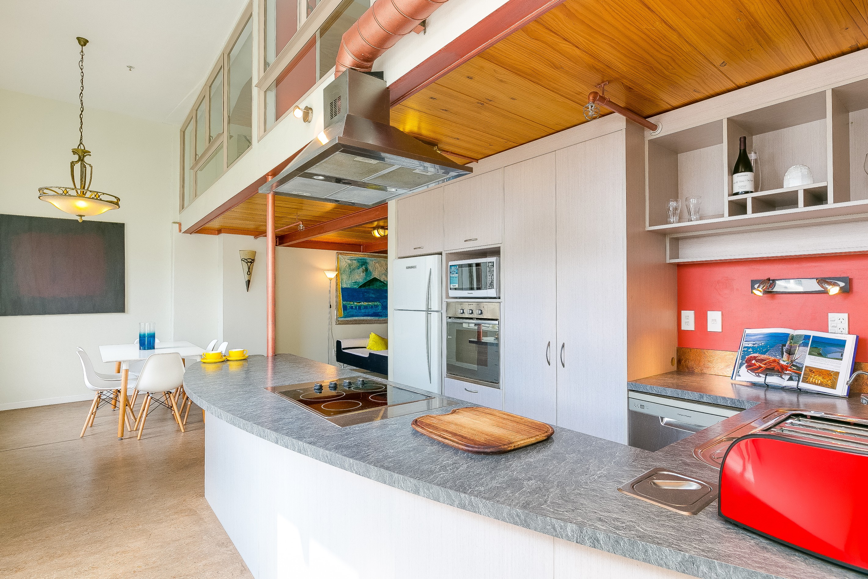 102/107 Thorndon Quay, Thorndon, Wellington City