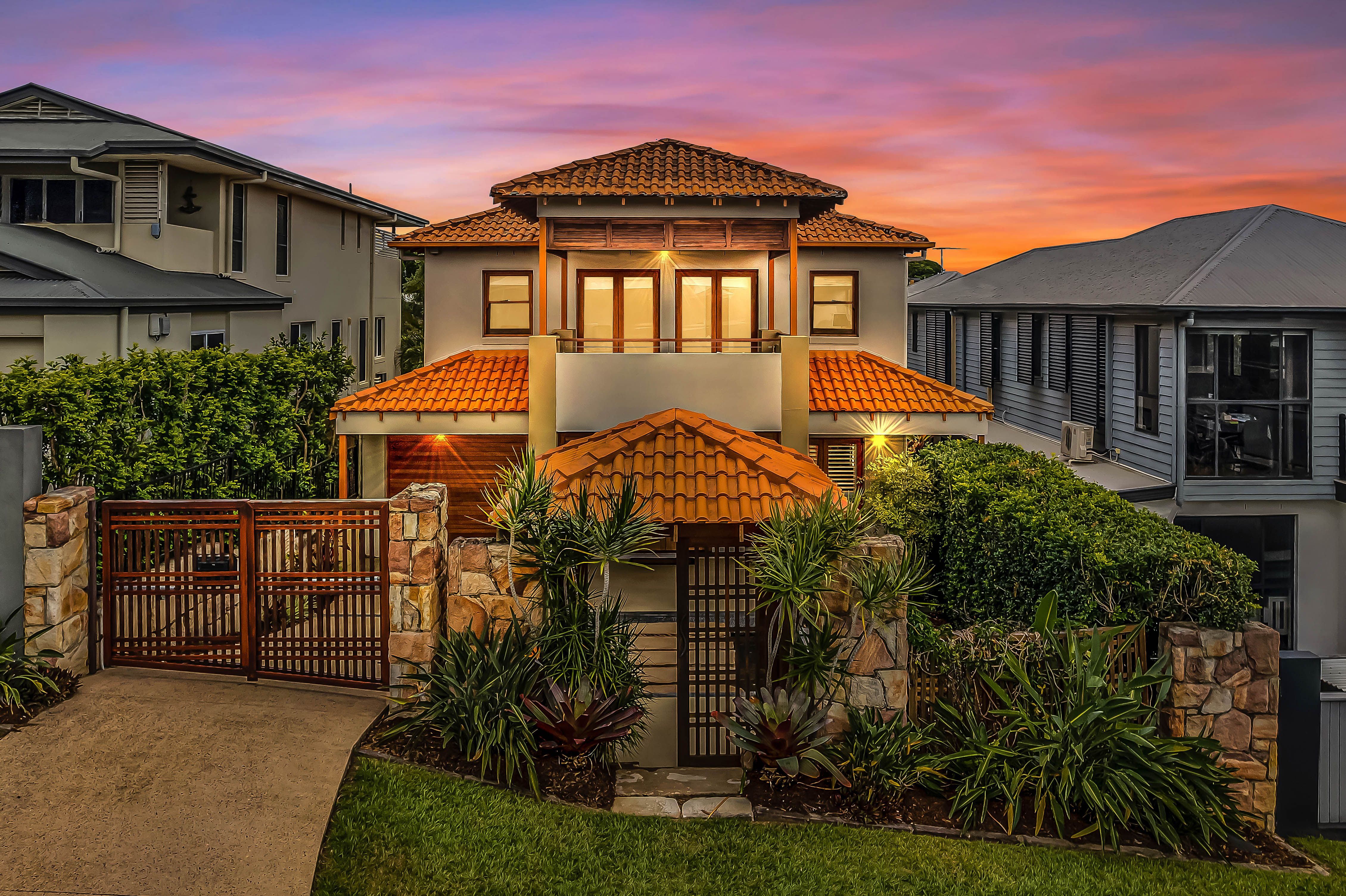 10 Thorpe Street, Balmoral, QLD 4171