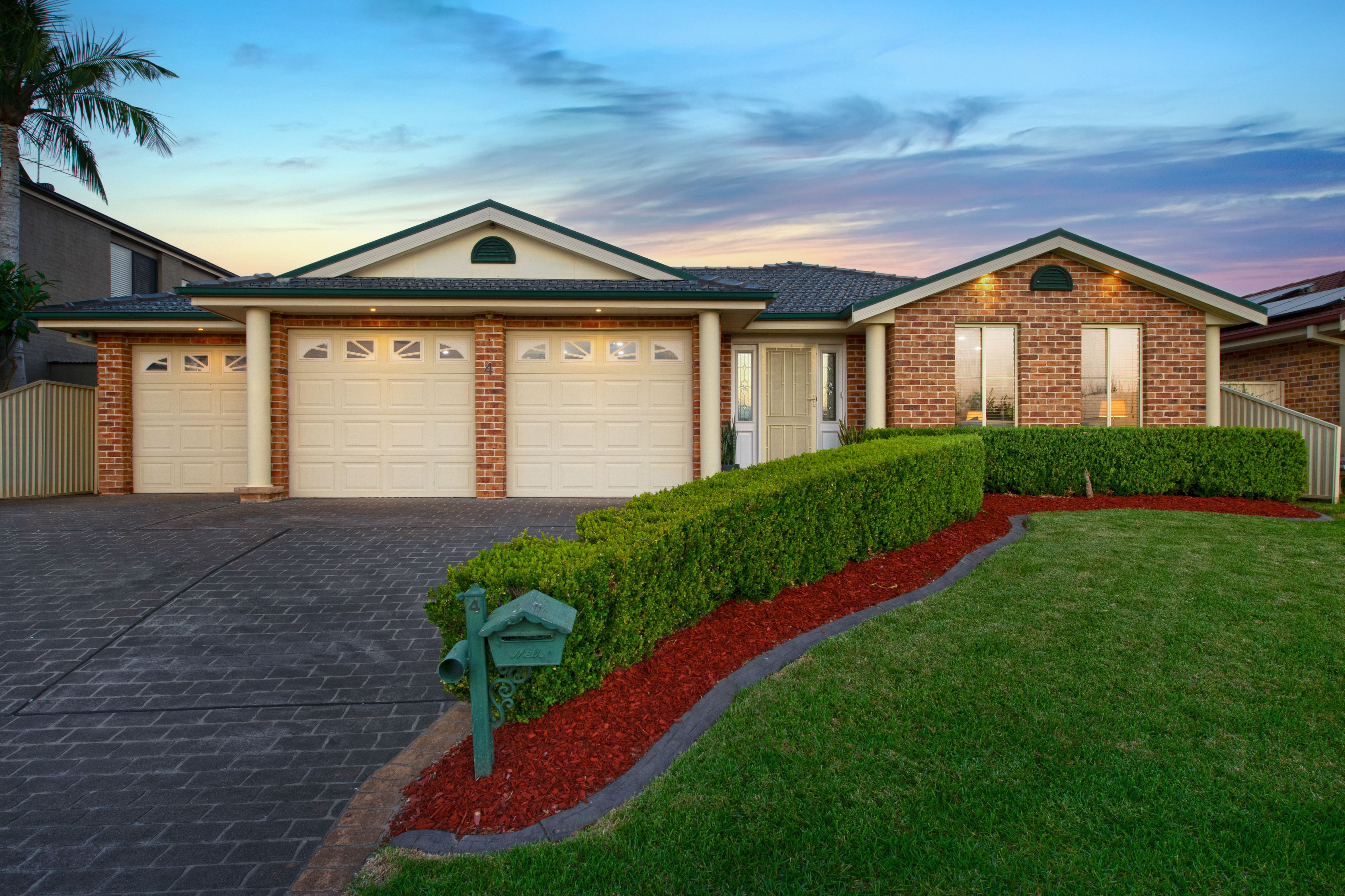 4 Caroona Way, Glenwood NSW 2768