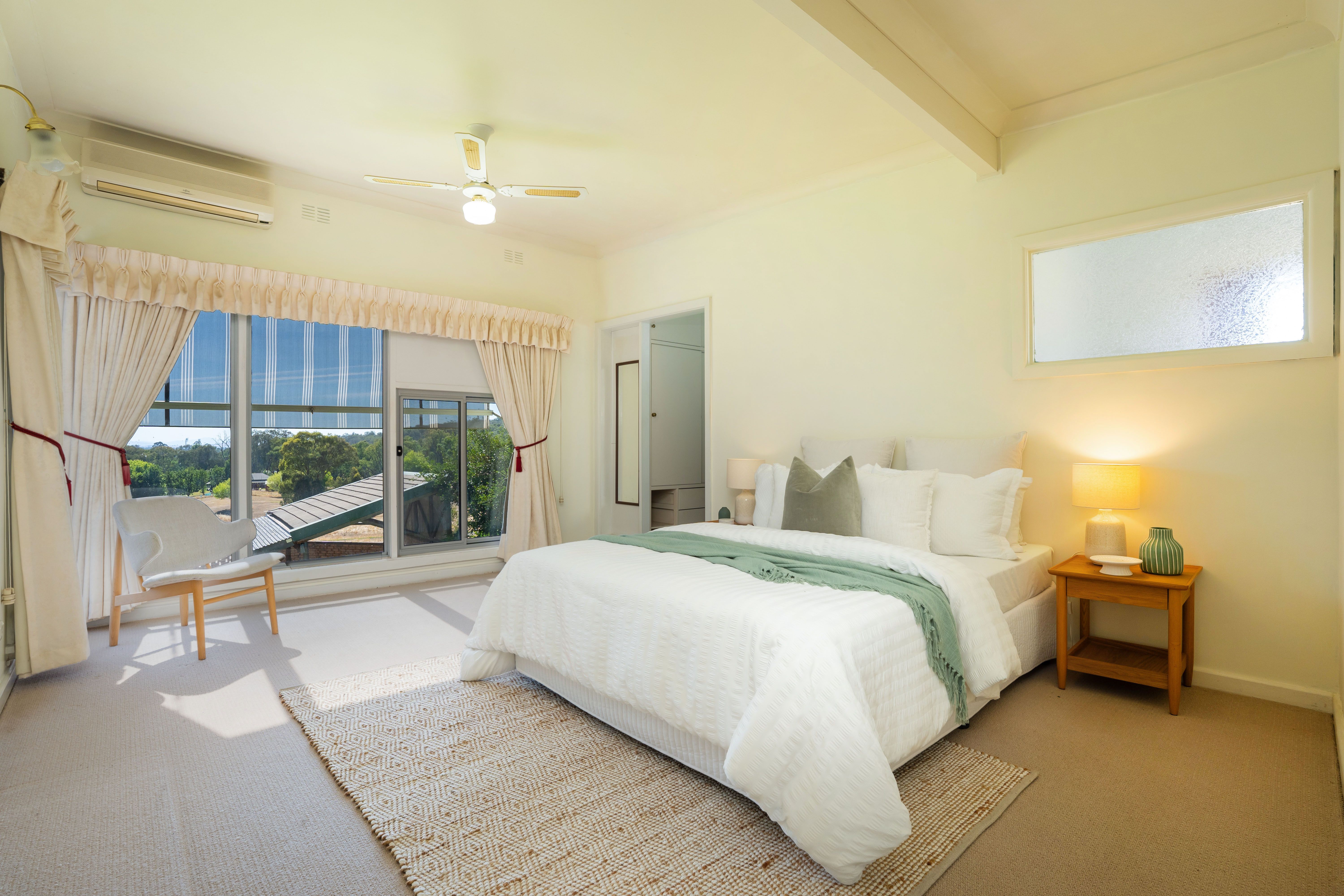 947 Centaur Road, Hamilton Valley, NSW 2641