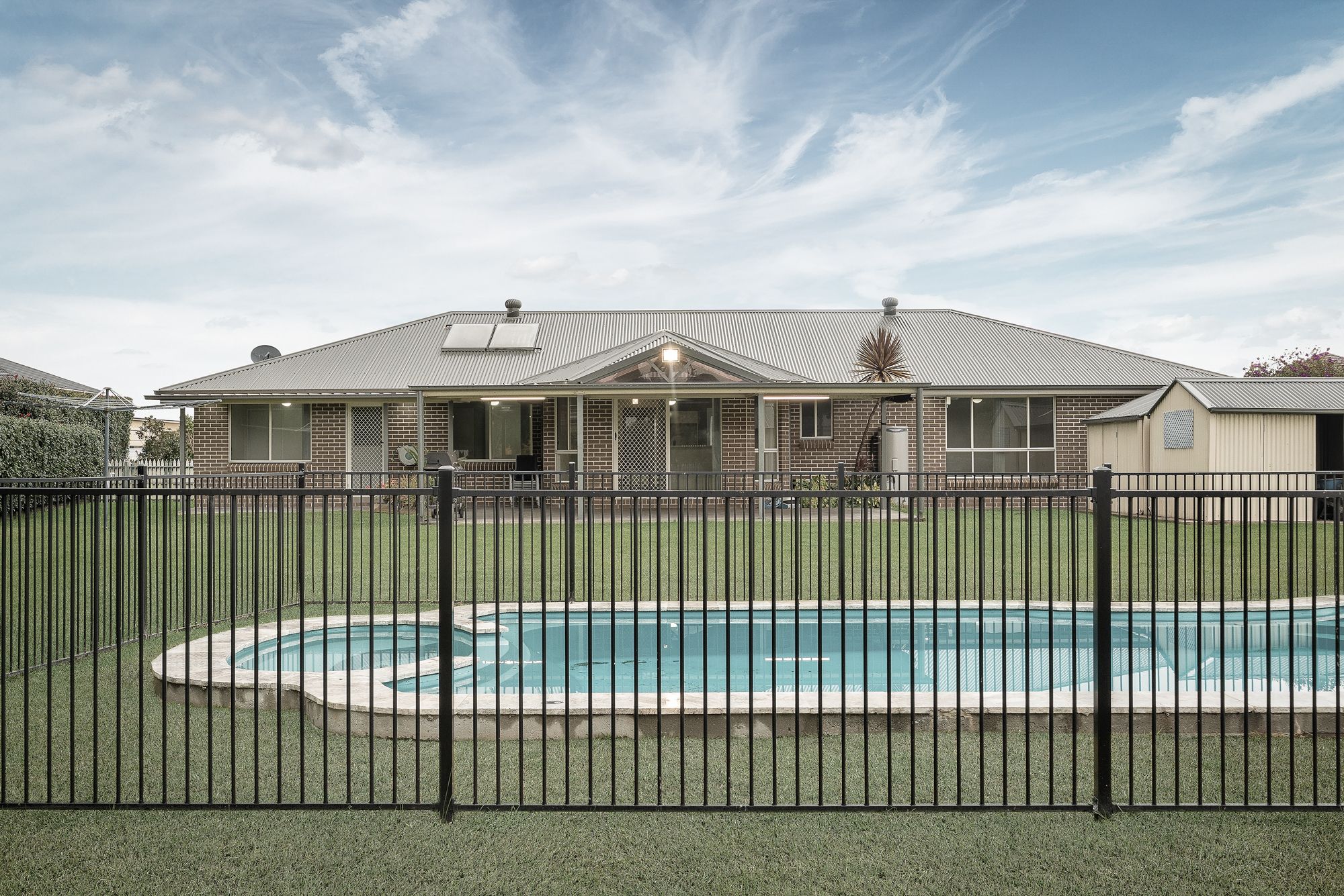 53 Twin Creeks Drive — photo 9 of 13