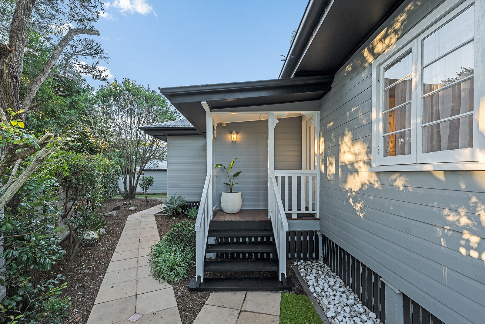 2 Sandon Street, Graceville, QLD 4075