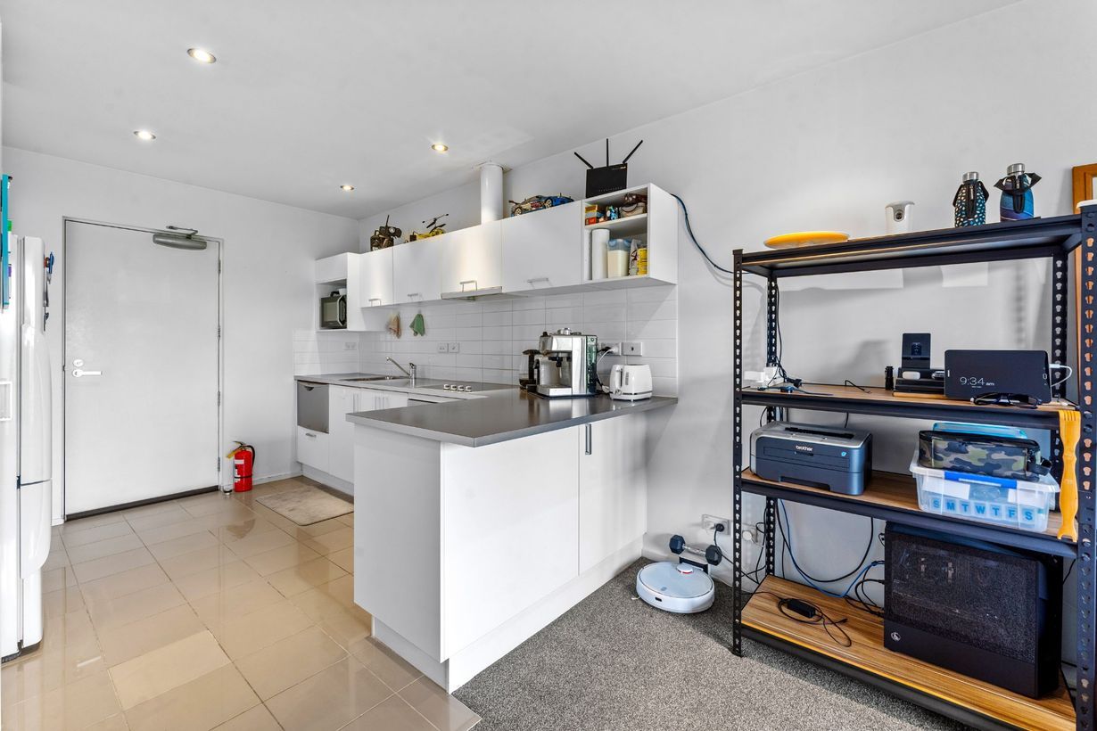 C14/71 Spencer Road, Oteha, North Shore City