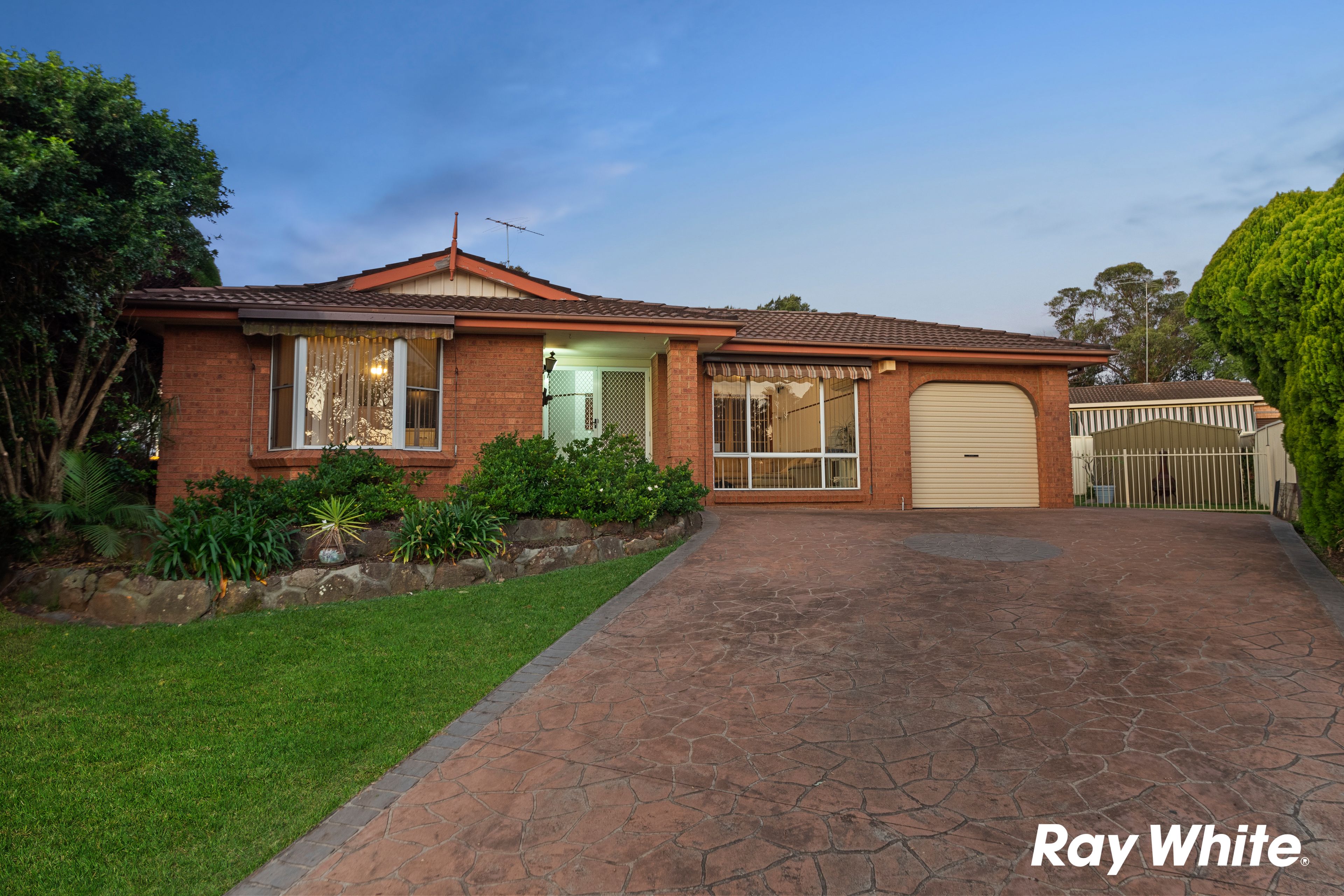 11 Carly Place, Quakers Hill NSW 2763