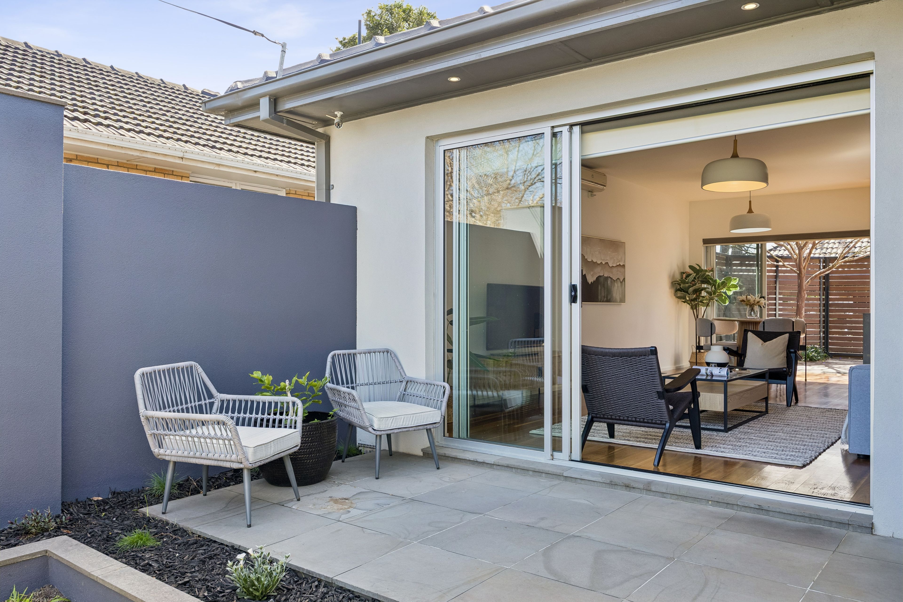 1/205 Wickham Road — photo 12 of 14