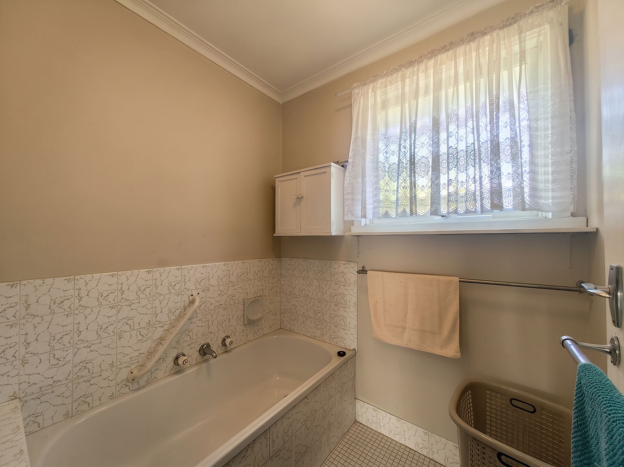 27 Sharrock Drive — photo 9 of 10