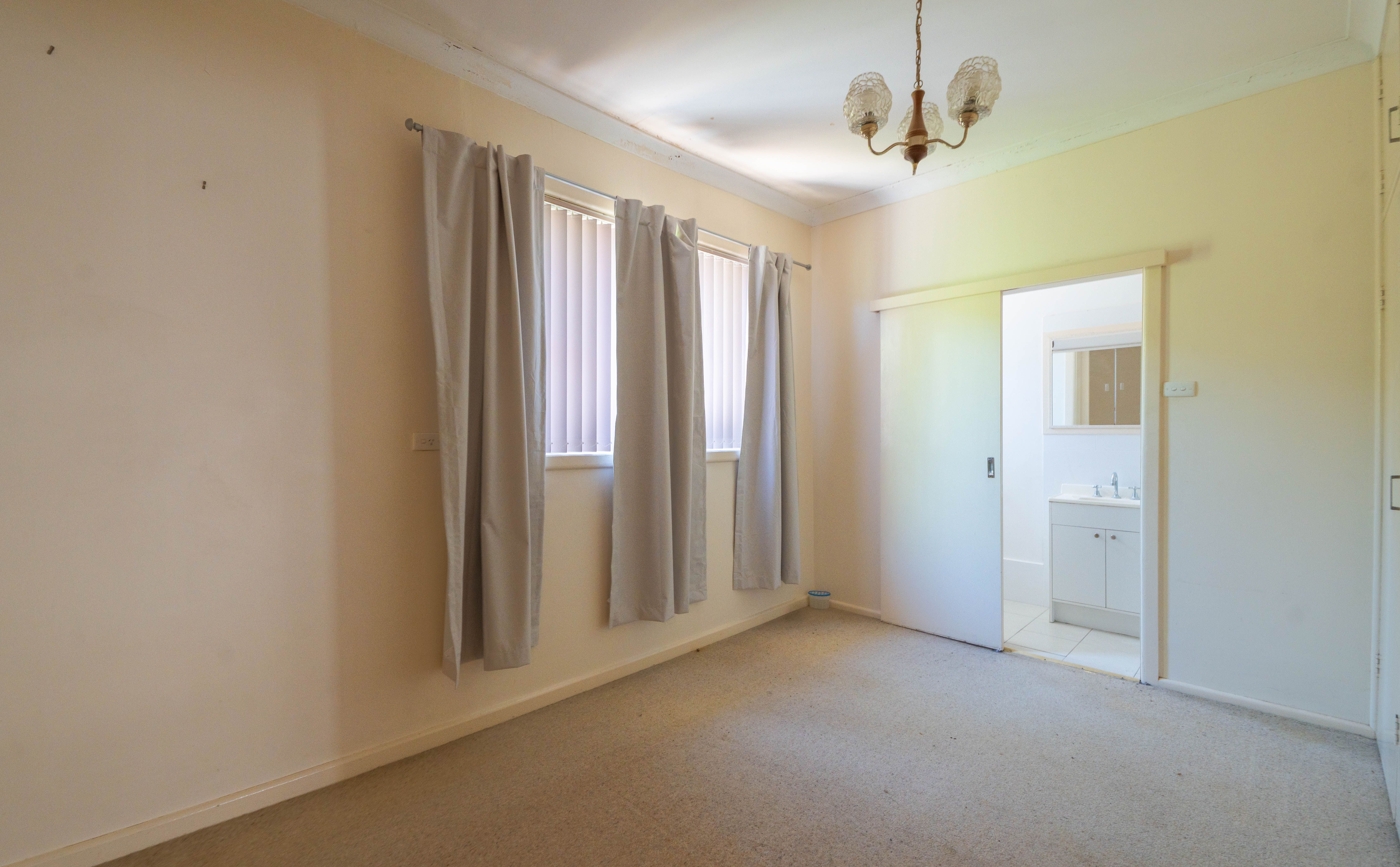 84 Mitchell Street — photo 5 of 14