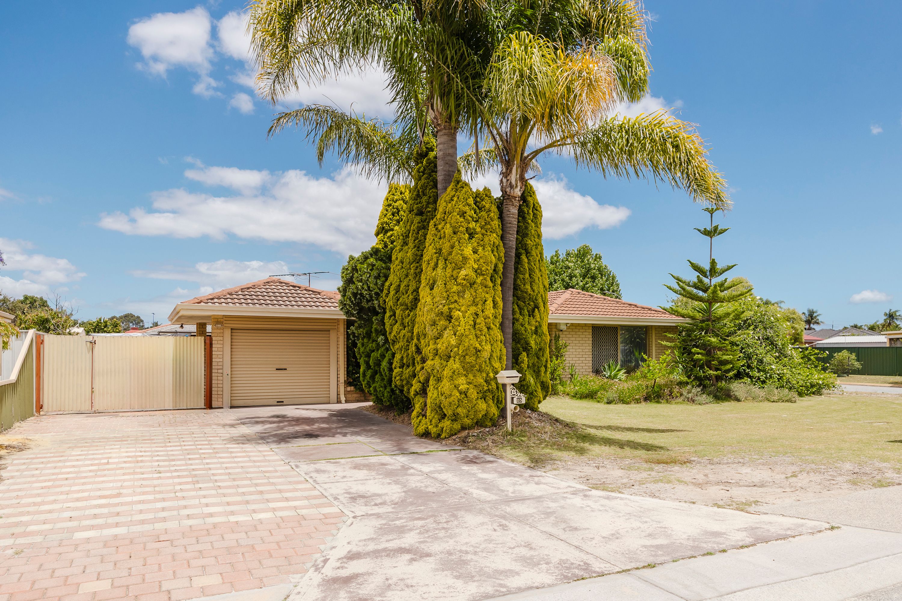 25 Meadowview Drive, Ballajura WA 6066