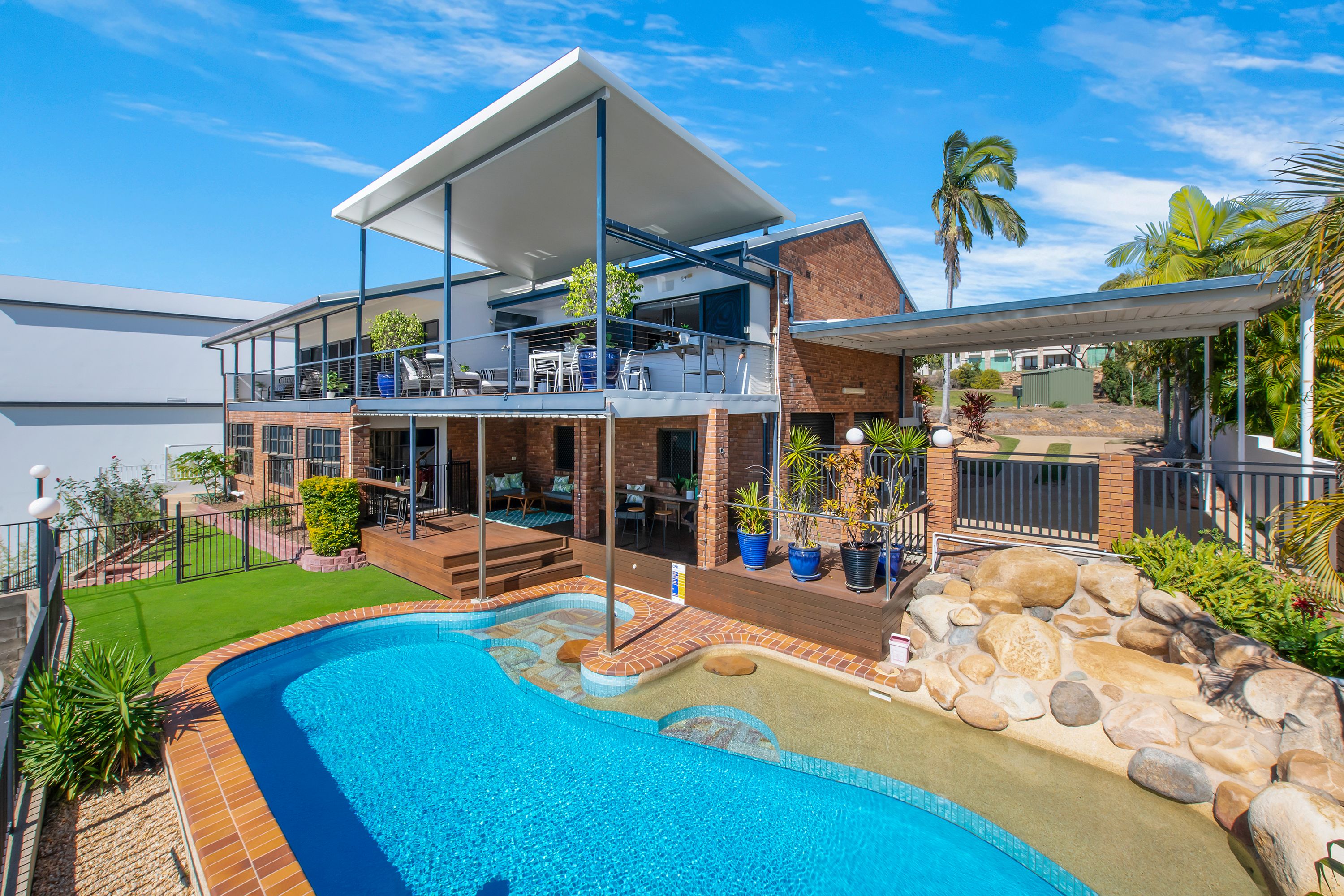 30 Stirling Drive, Castle Hill, QLD 4810