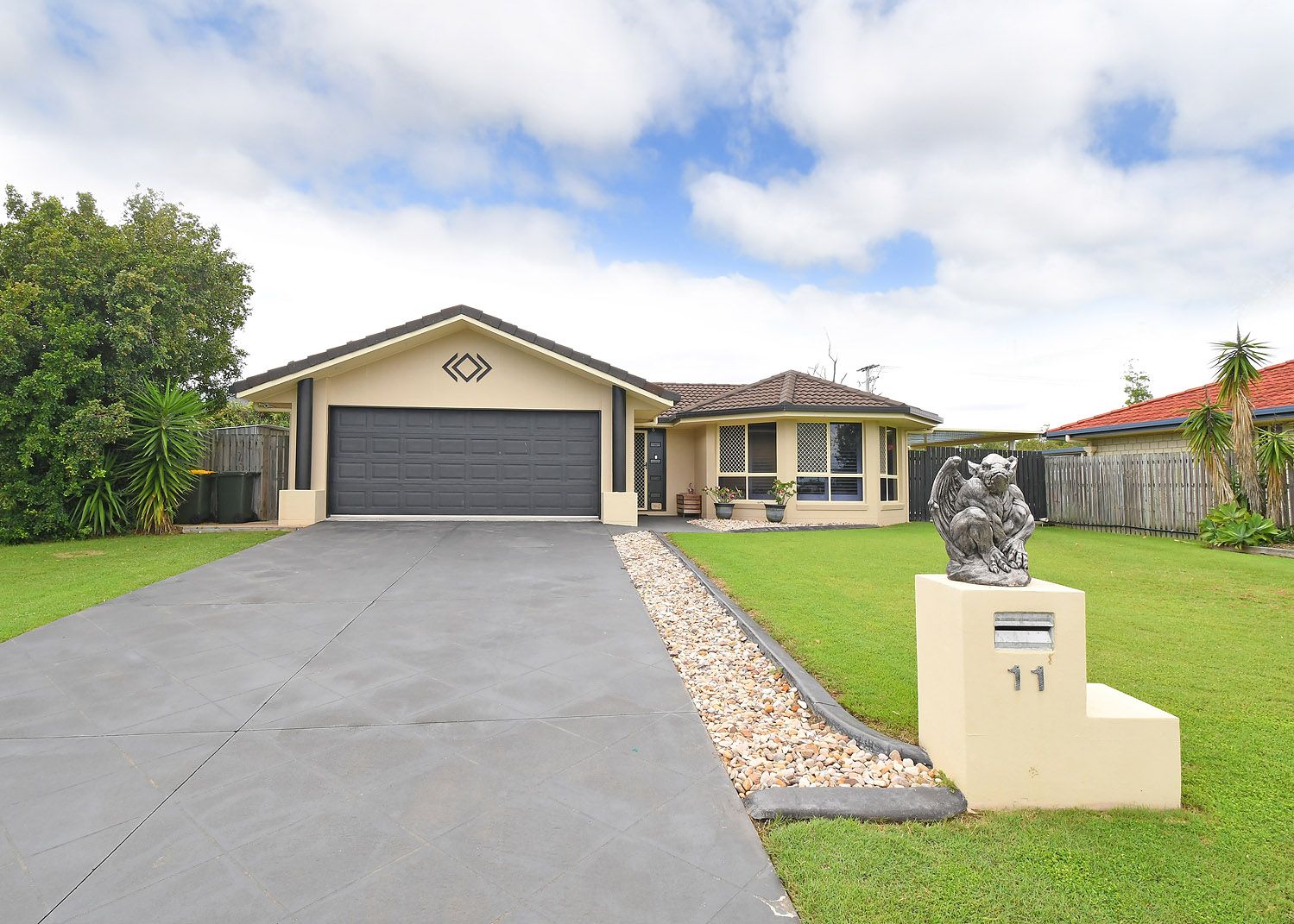 11 Kookaburra Drive, Eli Waters, QLD 4655