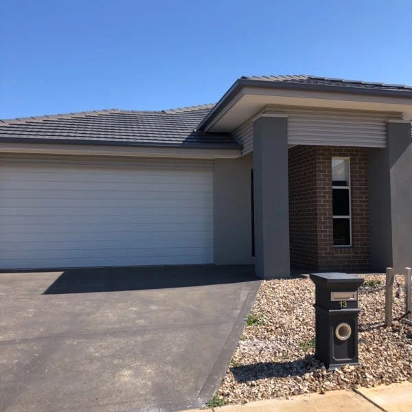 13 Crawford Rise, COBBLEBANK, VIC 3338