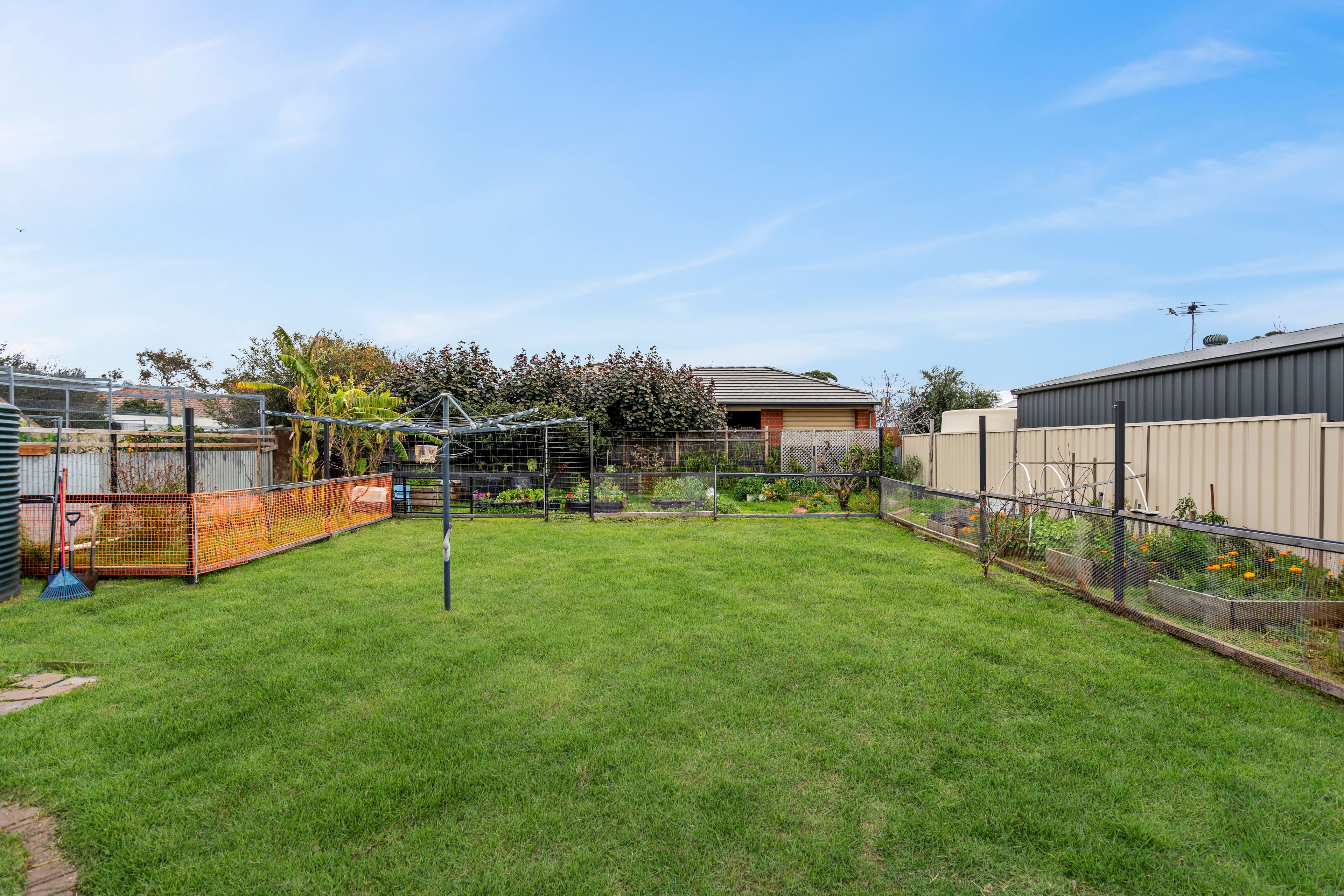 18 Ross Avenue — photo 16 of 17
