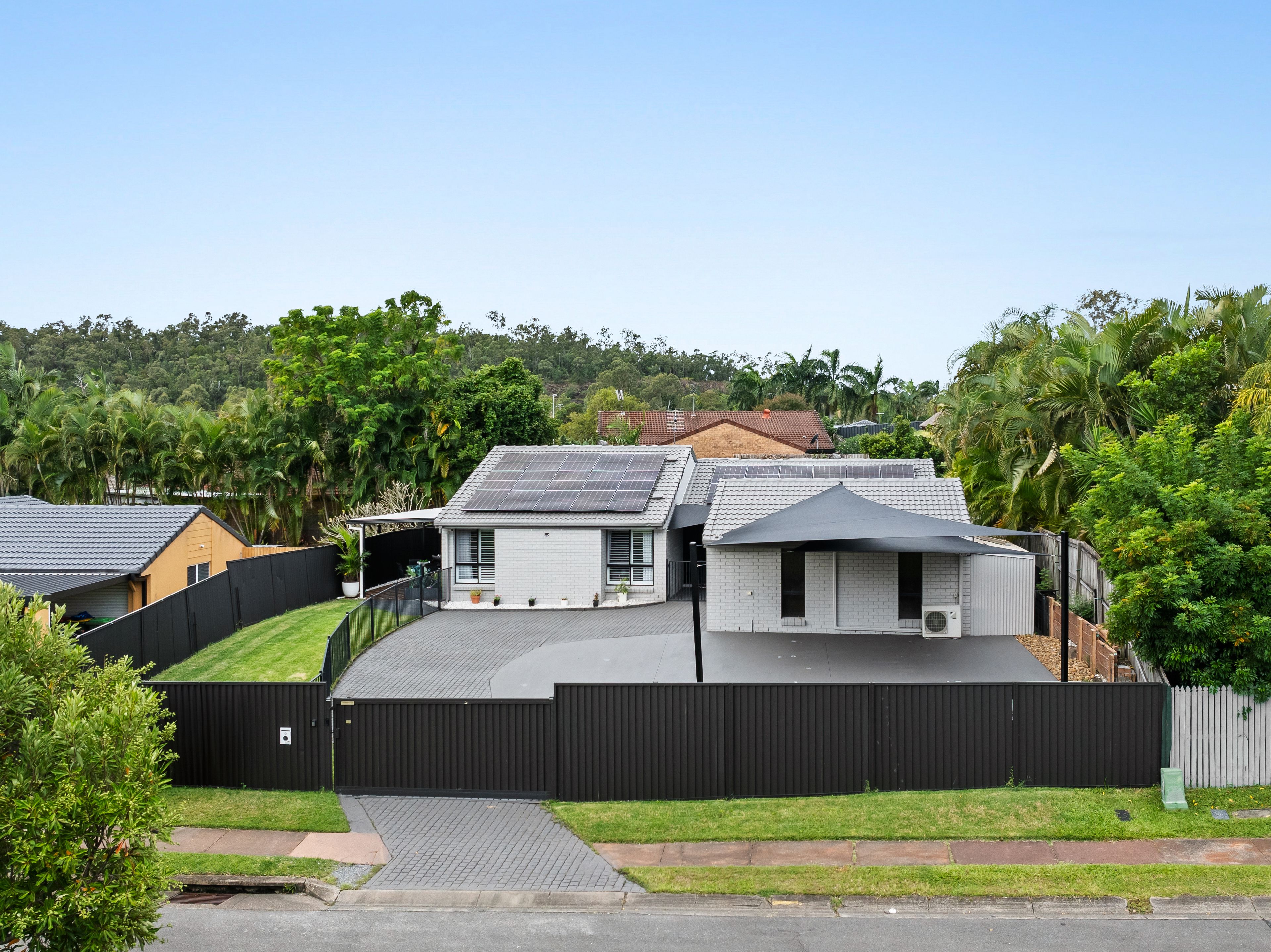 9 Studio Drive, Oxenford QLD 4210