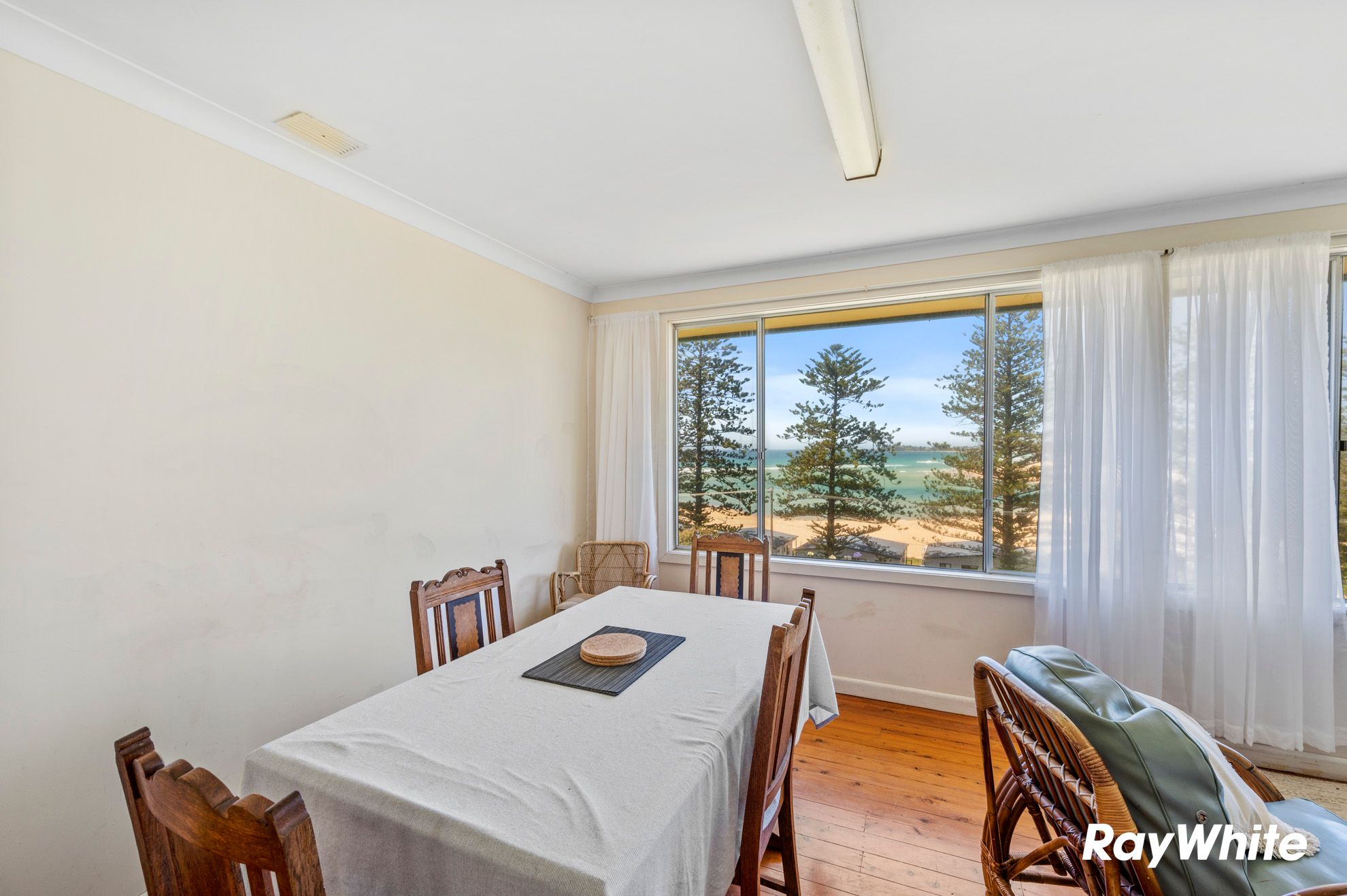 8 Clive Court — photo 9 of 22
