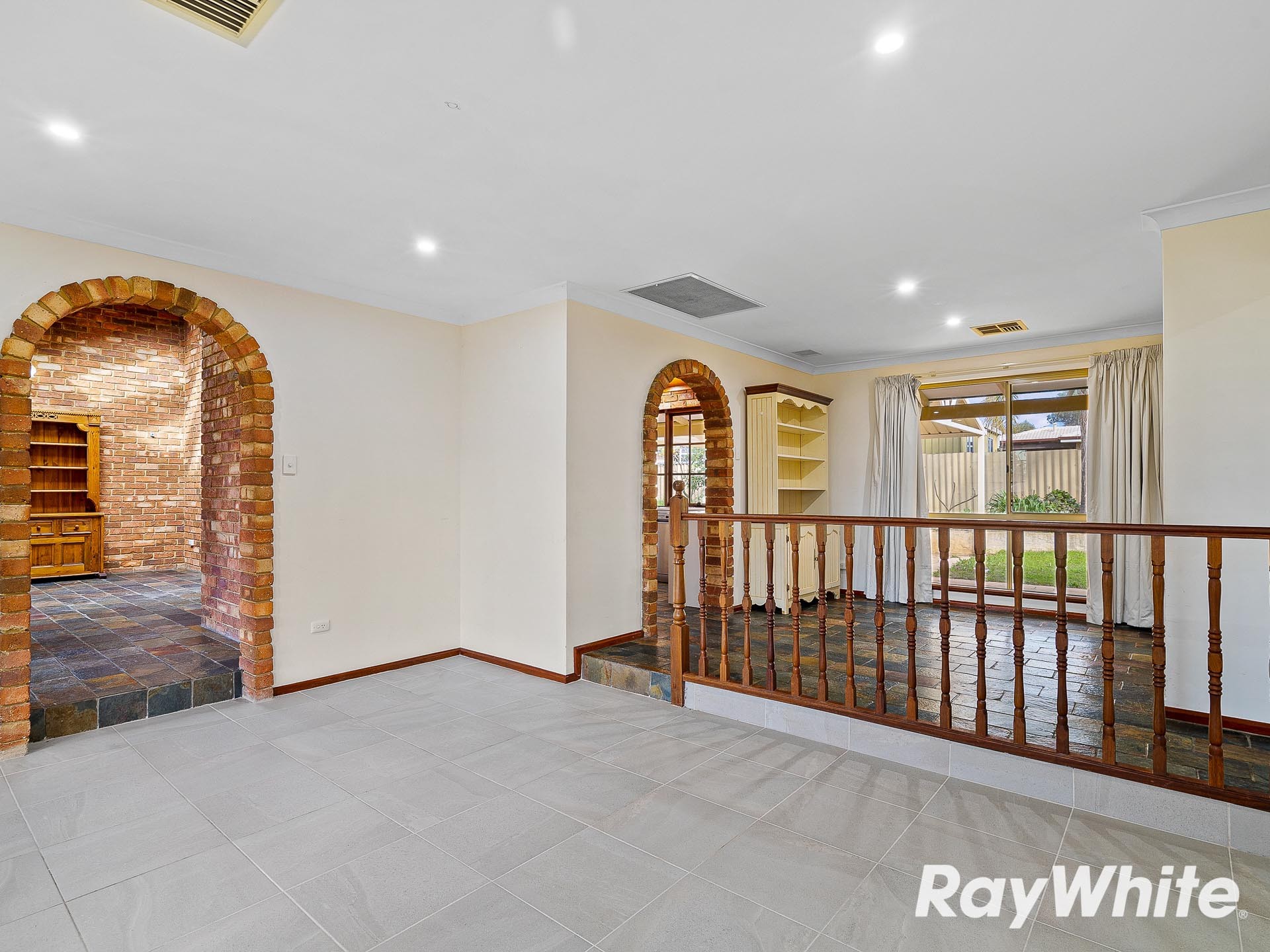5 Silkwood Close, Halls Head, WA 6210
