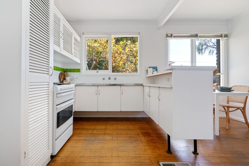 95 Fifth Avenue, Rosebud, VIC 3939