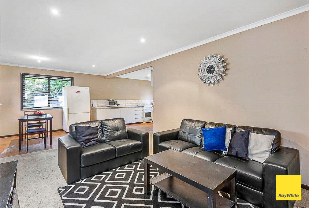 2/10 Willow Drive, Kennington, VIC 3550